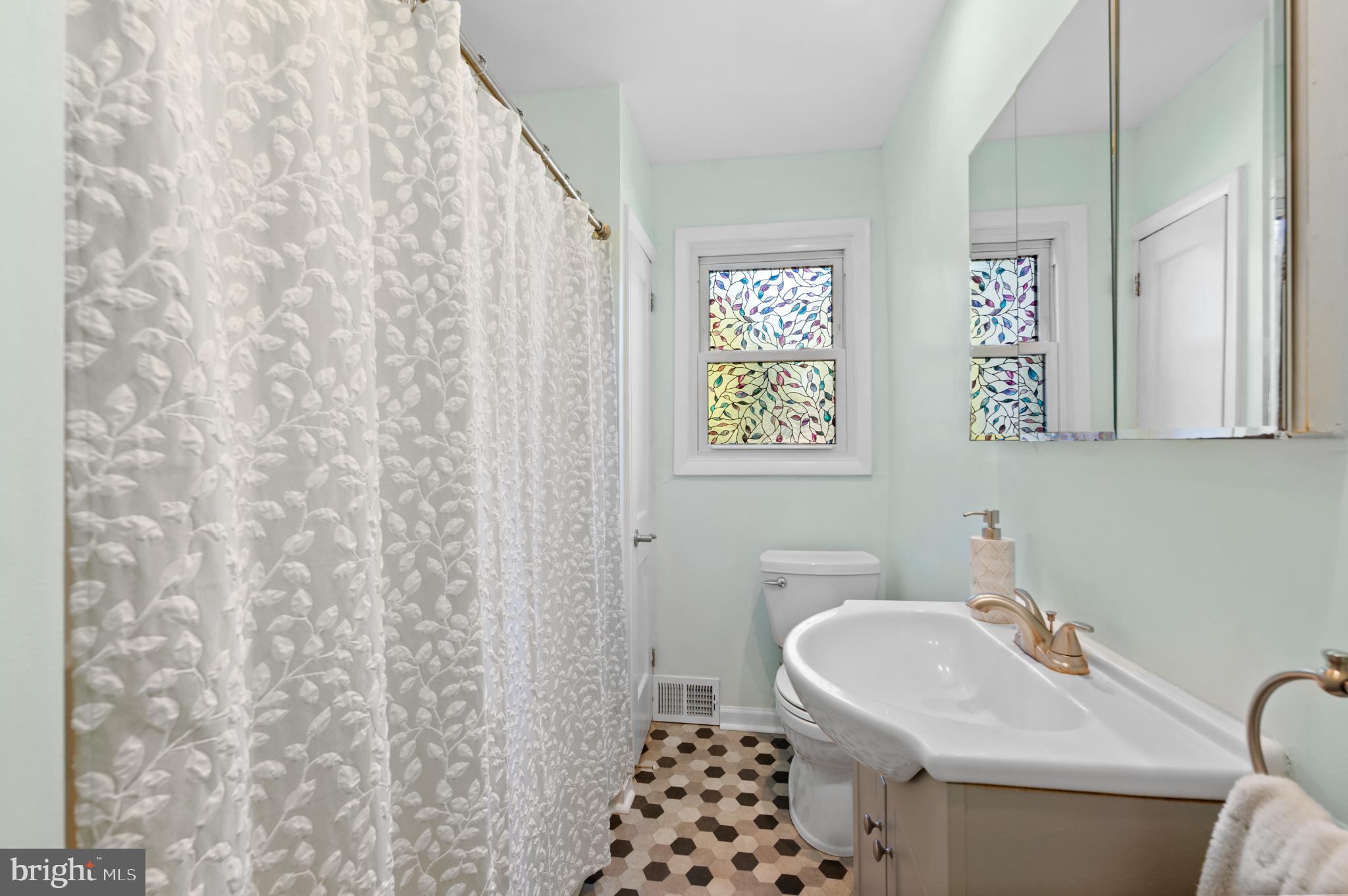 KINGSWOOD - Residential