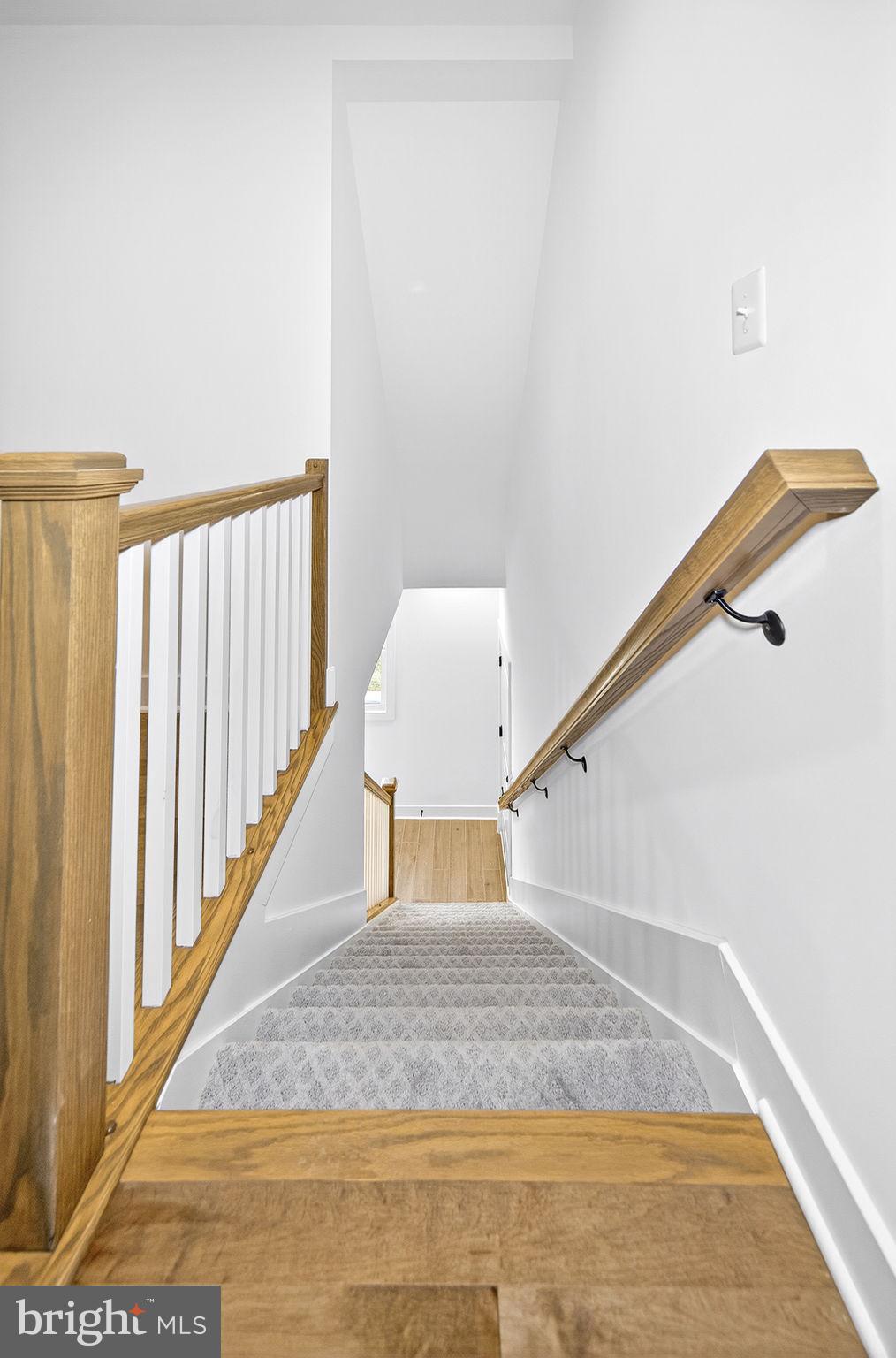 OVERLOOK KNOLLS - Residential