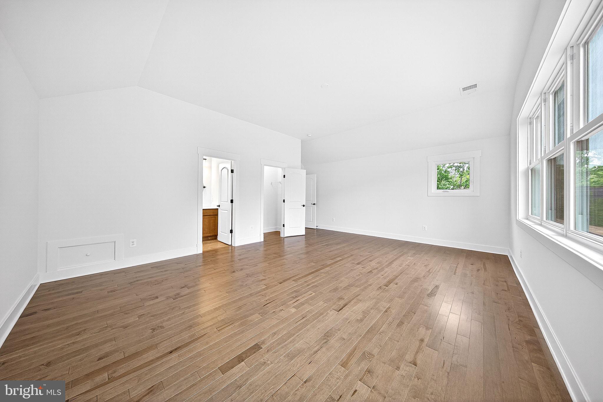 OVERLOOK KNOLLS - Residential