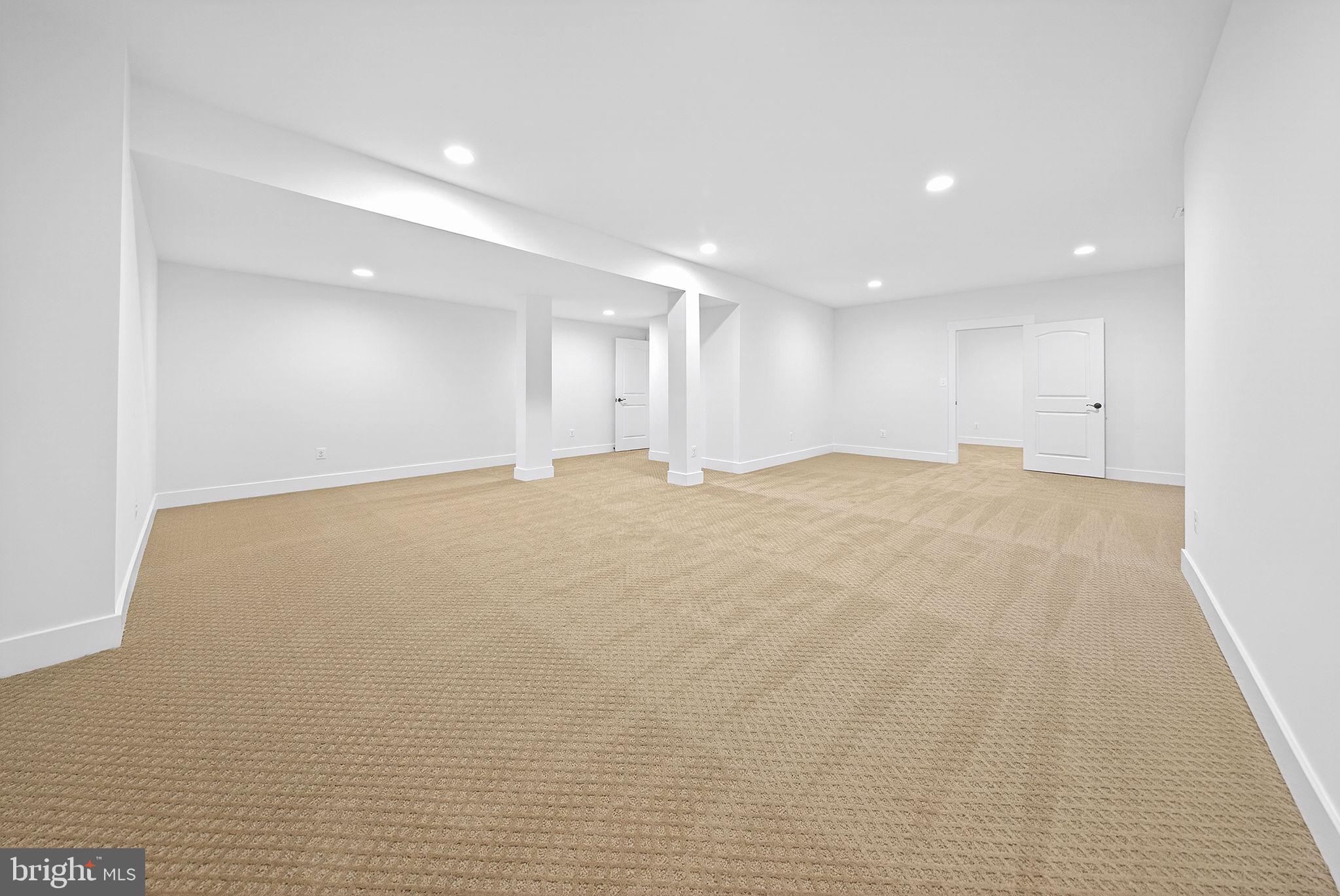 OVERLOOK KNOLLS - Residential