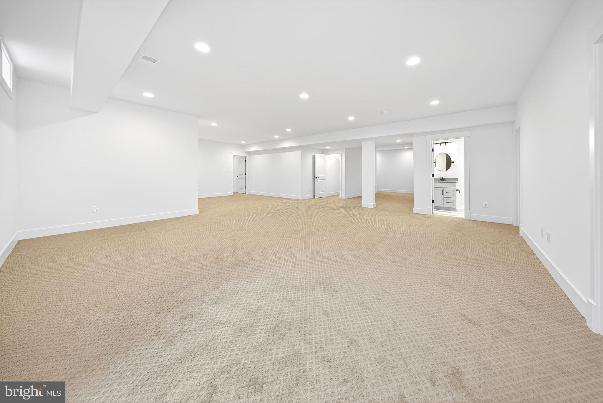 OVERLOOK KNOLLS - Residential