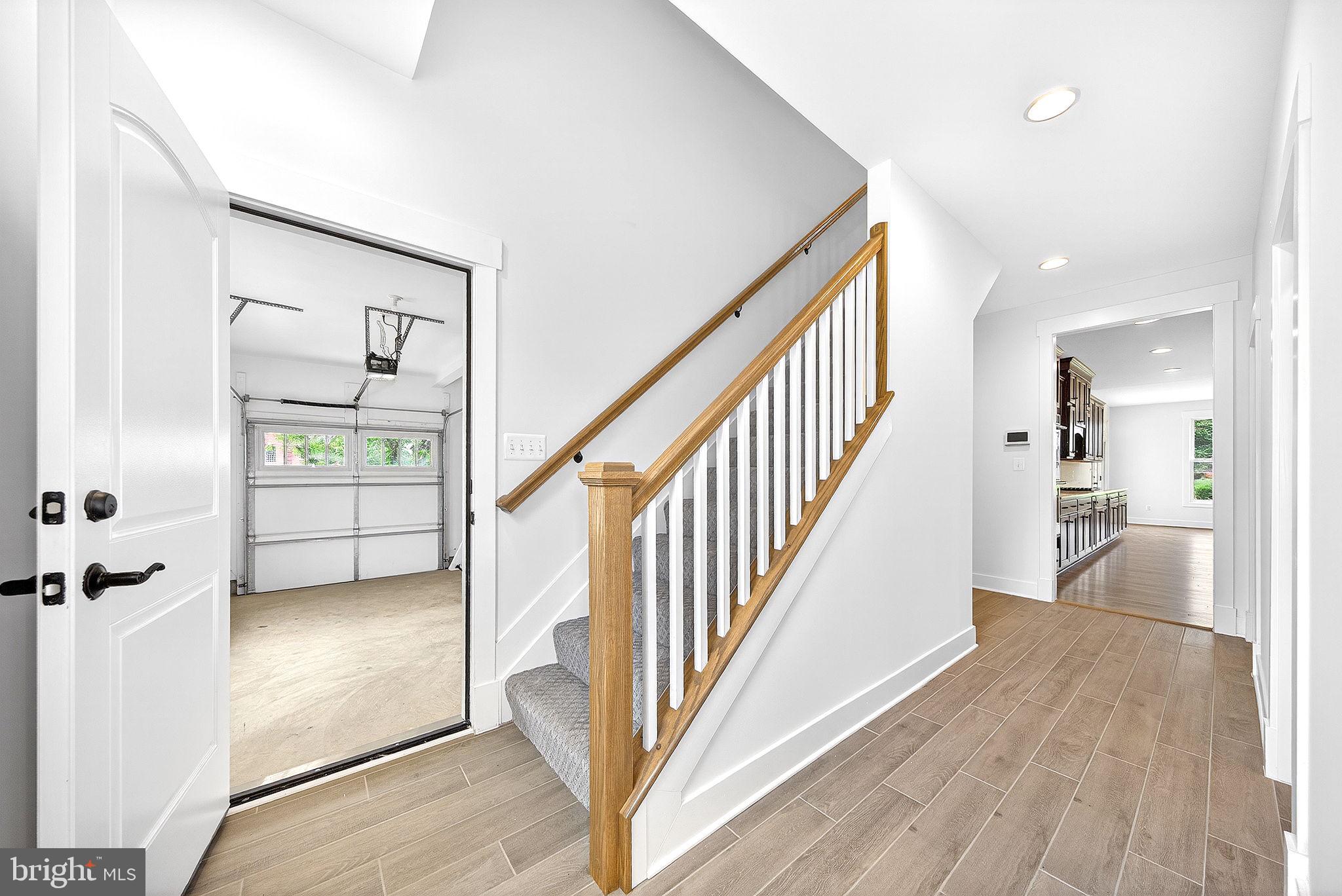 OVERLOOK KNOLLS - Residential