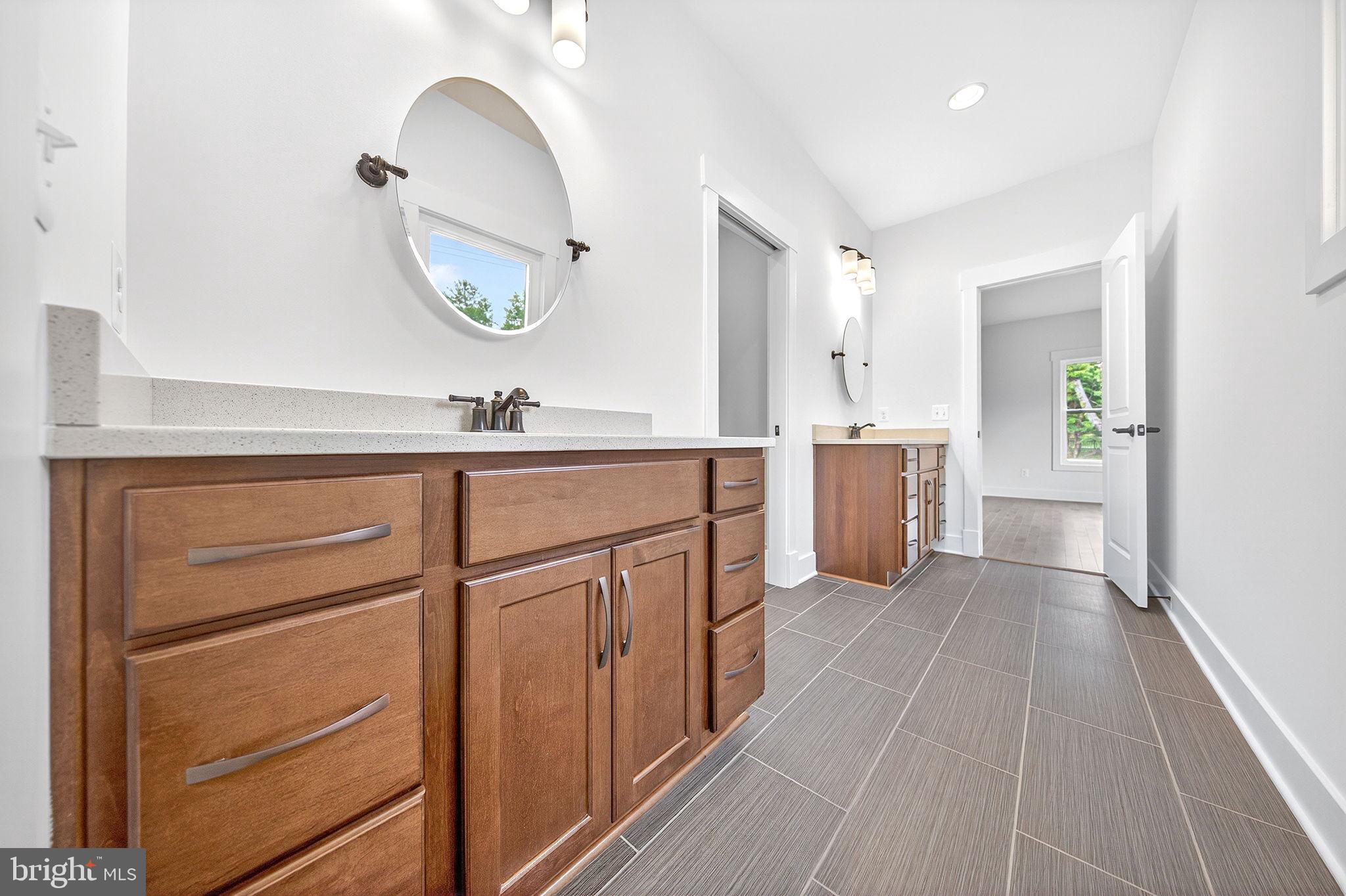 OVERLOOK KNOLLS - Residential