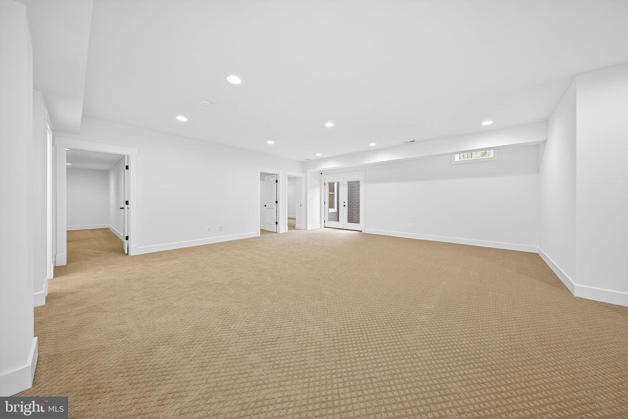 OVERLOOK KNOLLS - Residential