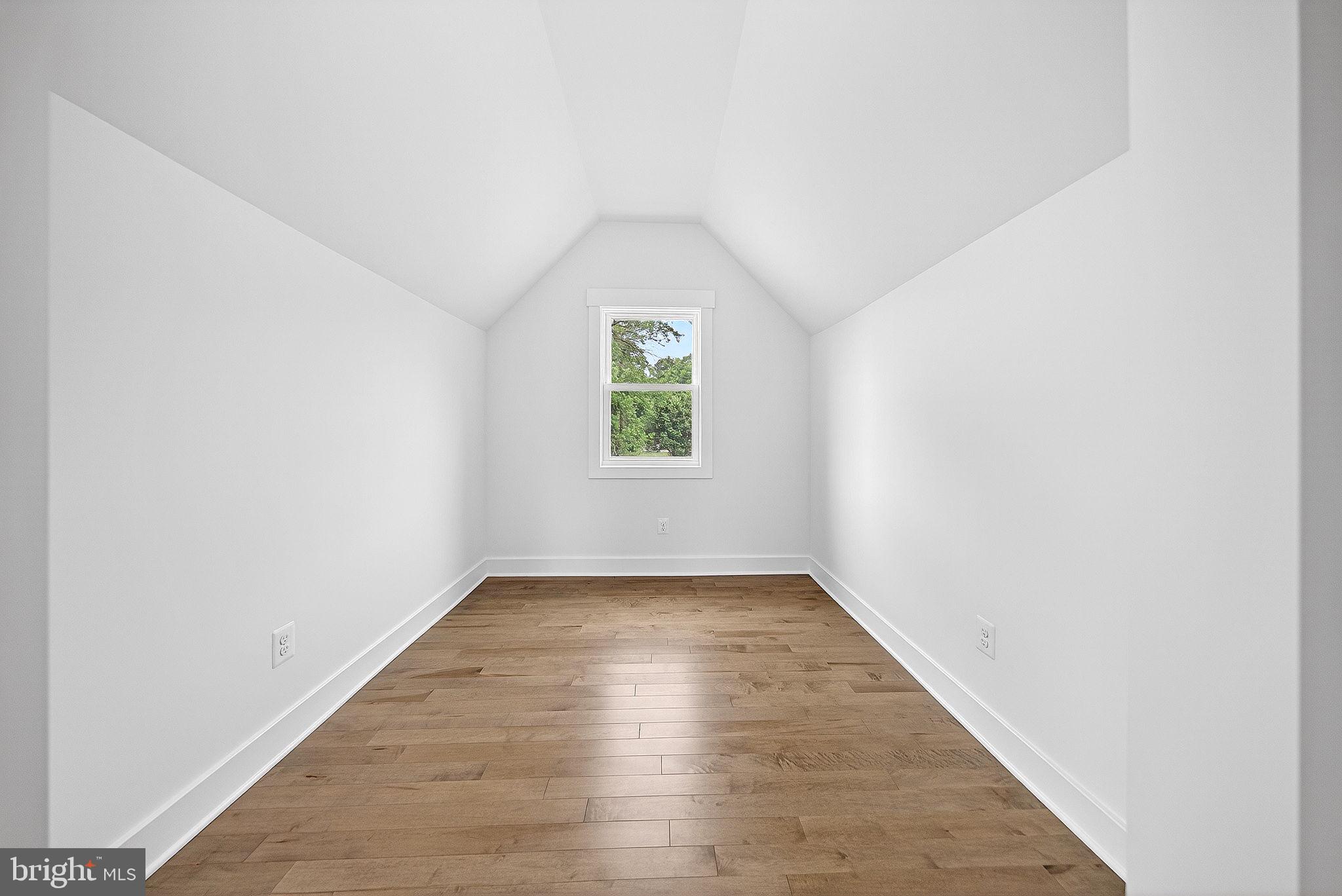 OVERLOOK KNOLLS - Residential