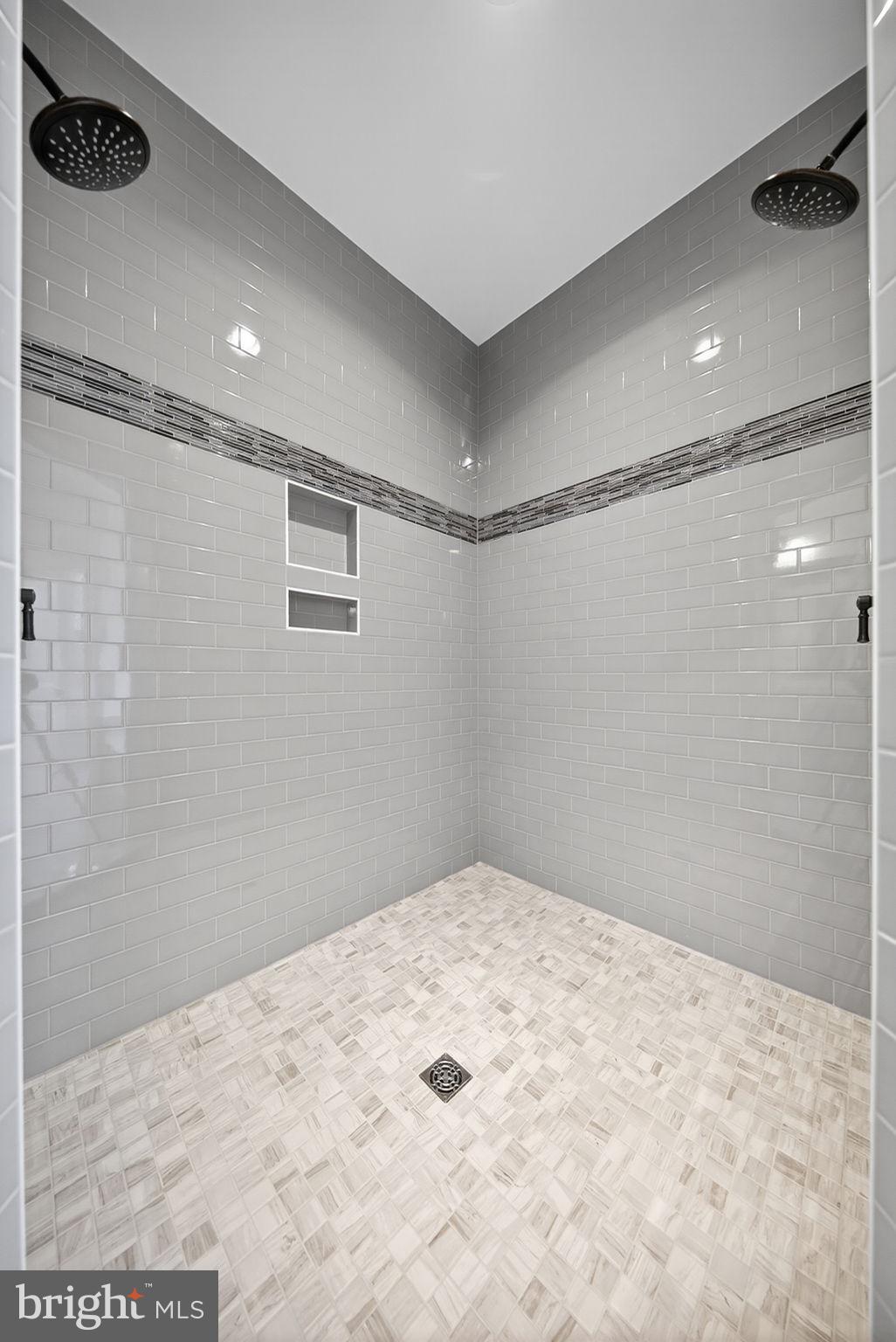 OVERLOOK KNOLLS - Residential