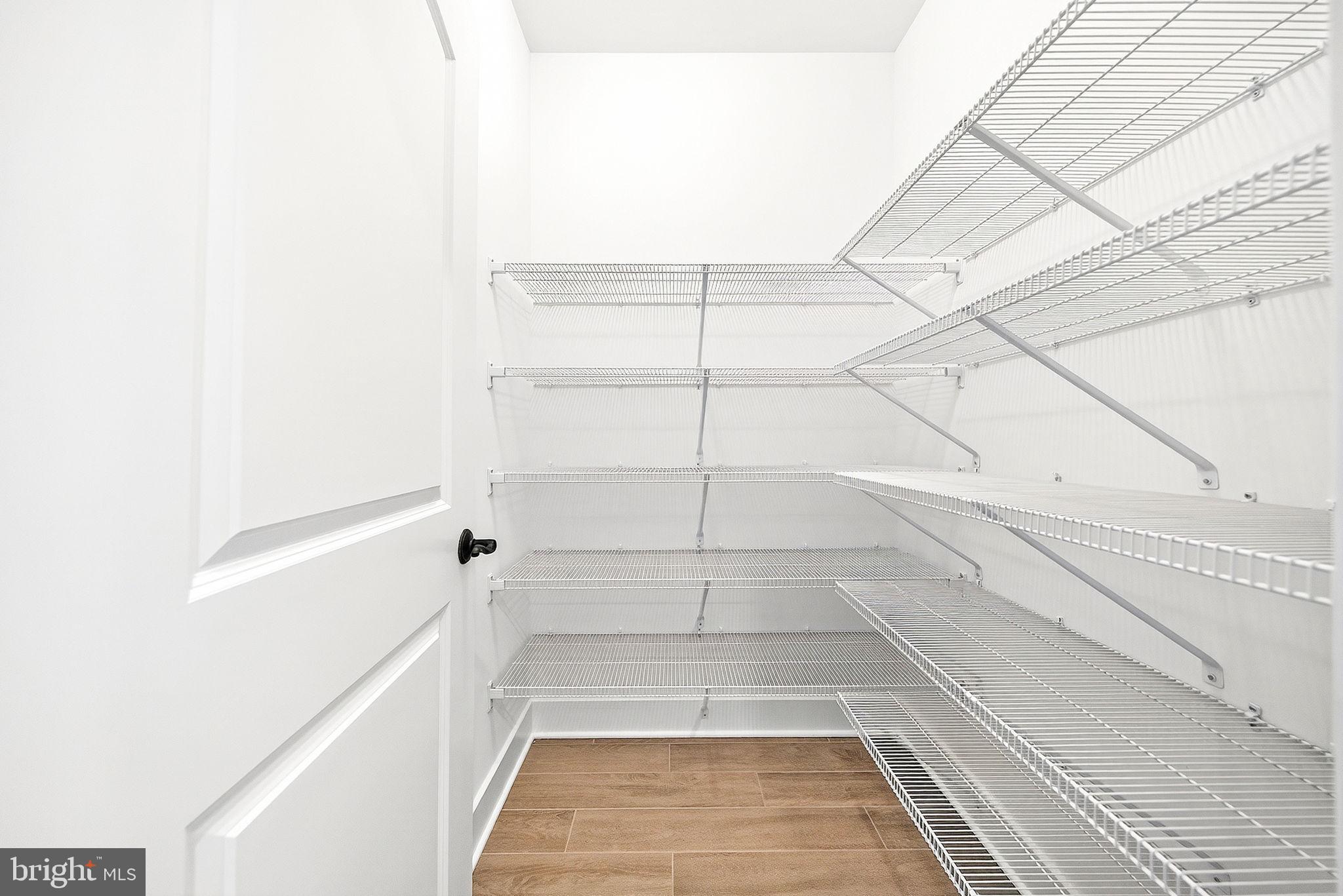 OVERLOOK KNOLLS - Residential