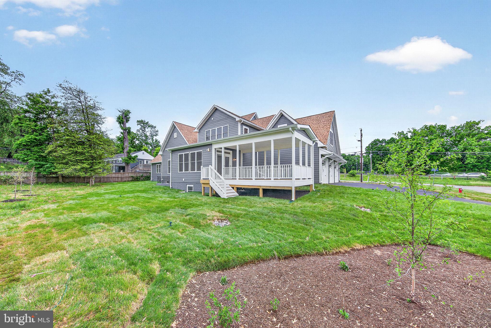 OVERLOOK KNOLLS - Residential