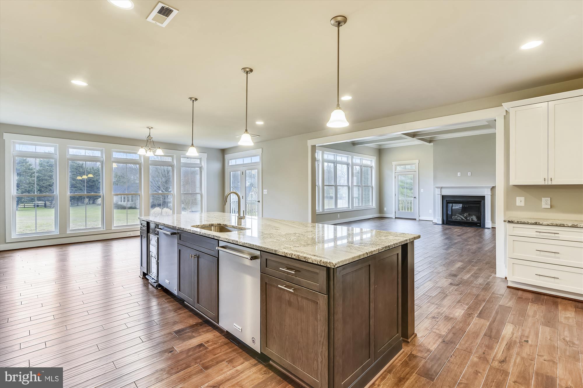 OVERLOOK KNOLLS - Residential