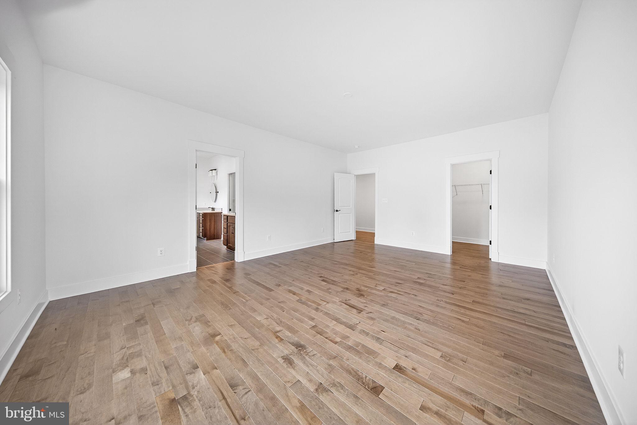 OVERLOOK KNOLLS - Residential