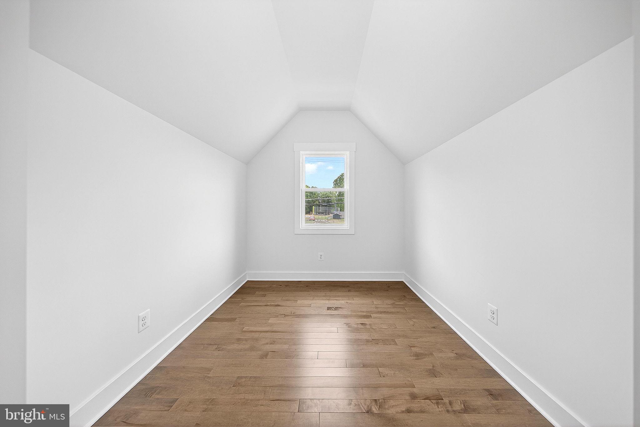 OVERLOOK KNOLLS - Residential