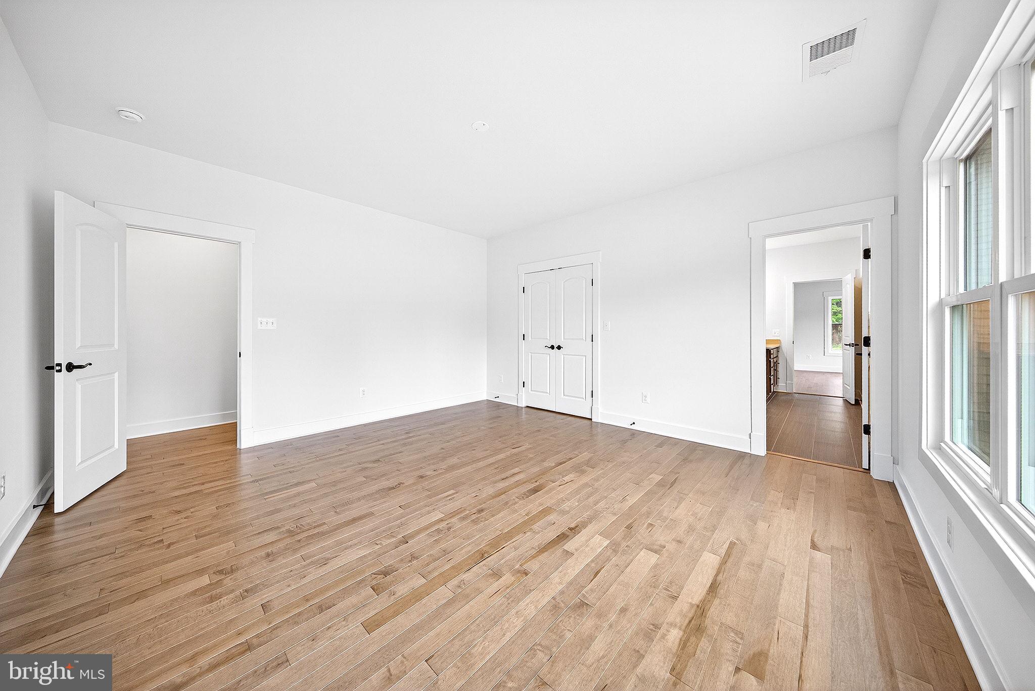 OVERLOOK KNOLLS - Residential