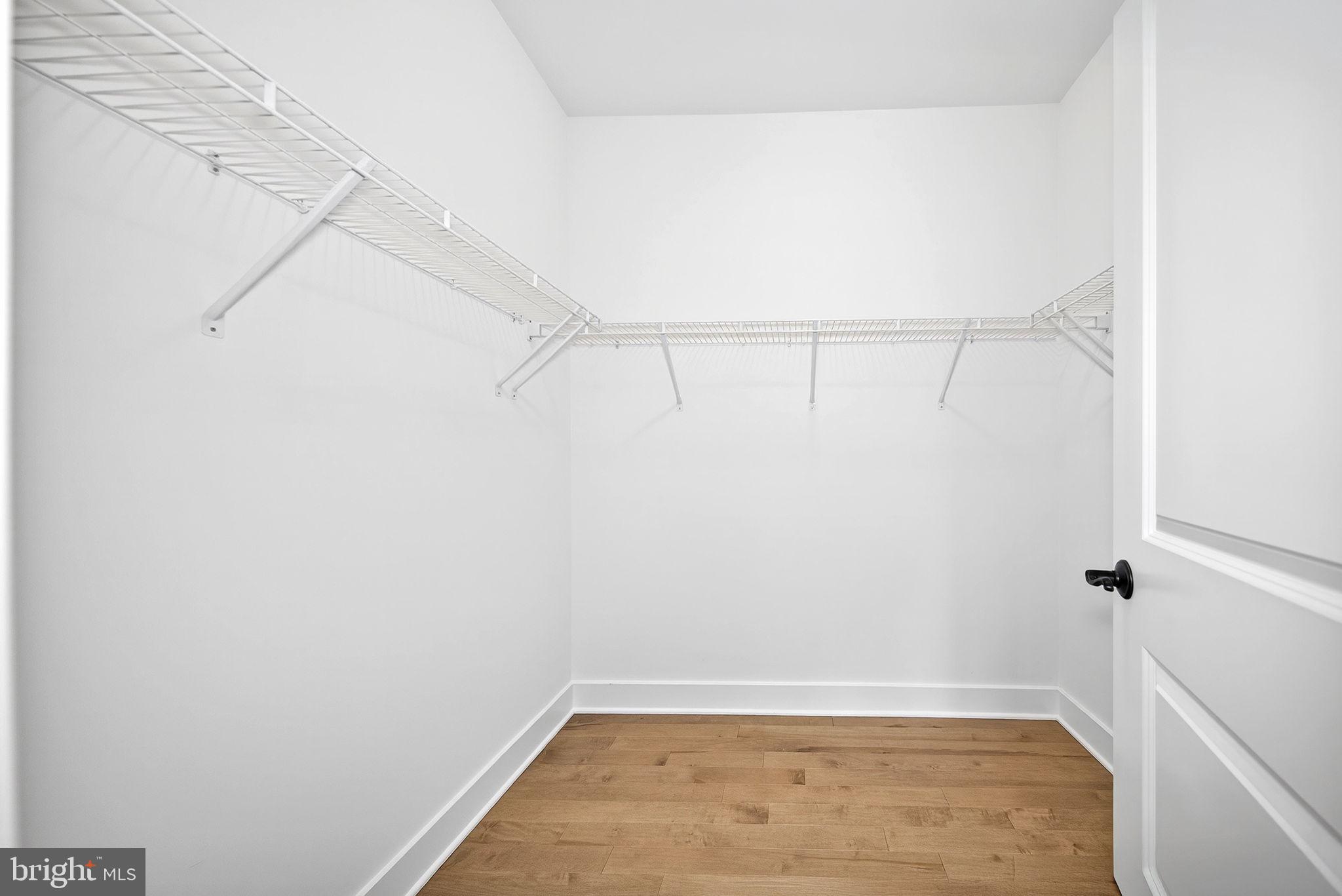 OVERLOOK KNOLLS - Residential