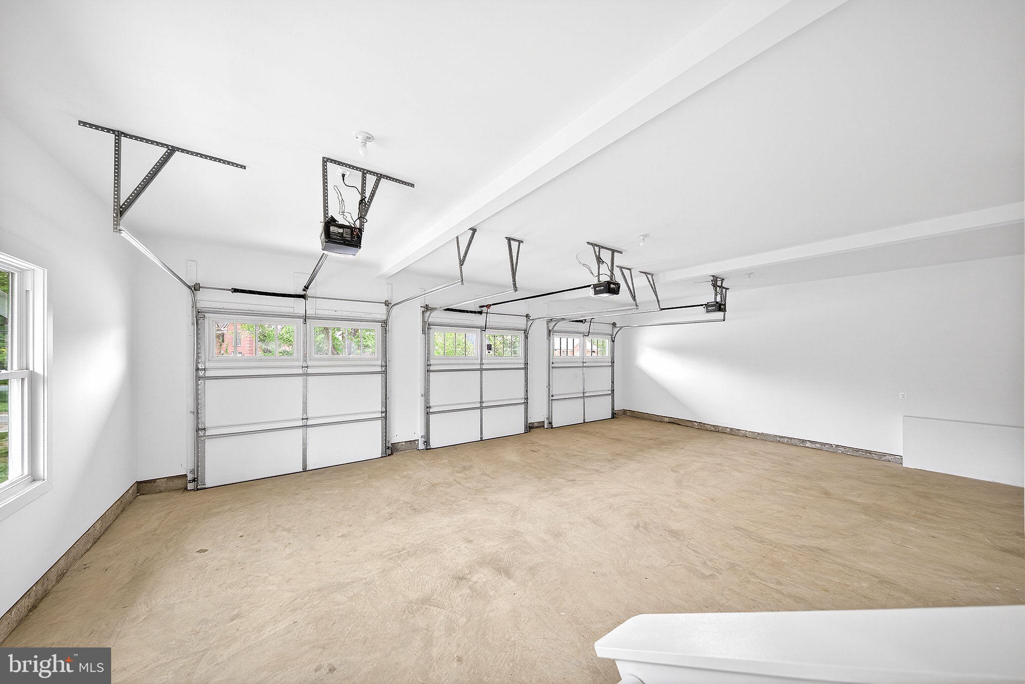 OVERLOOK KNOLLS - Residential