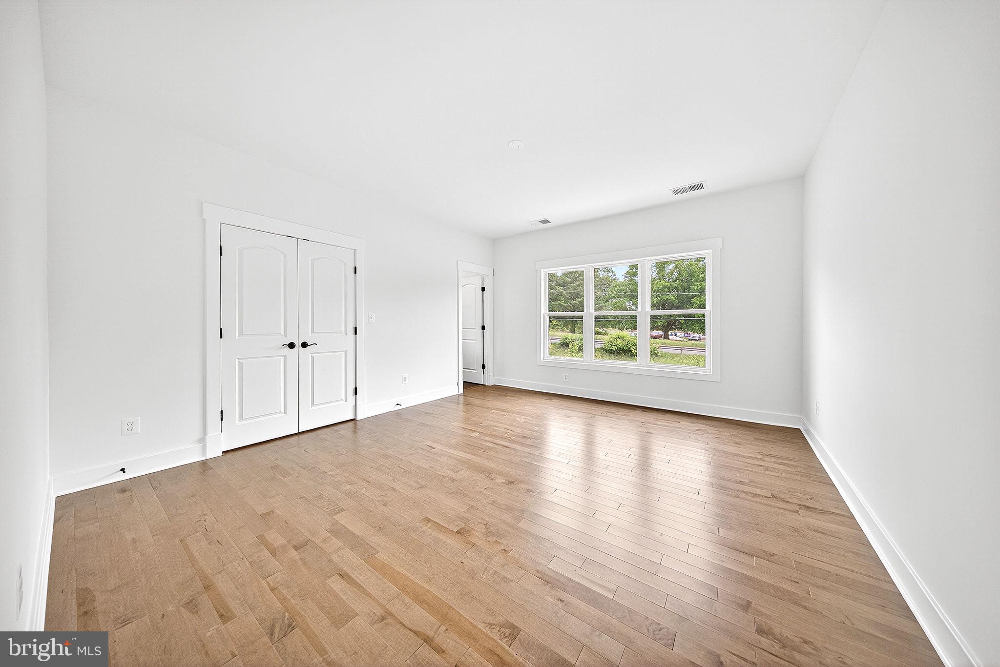 OVERLOOK KNOLLS - Residential