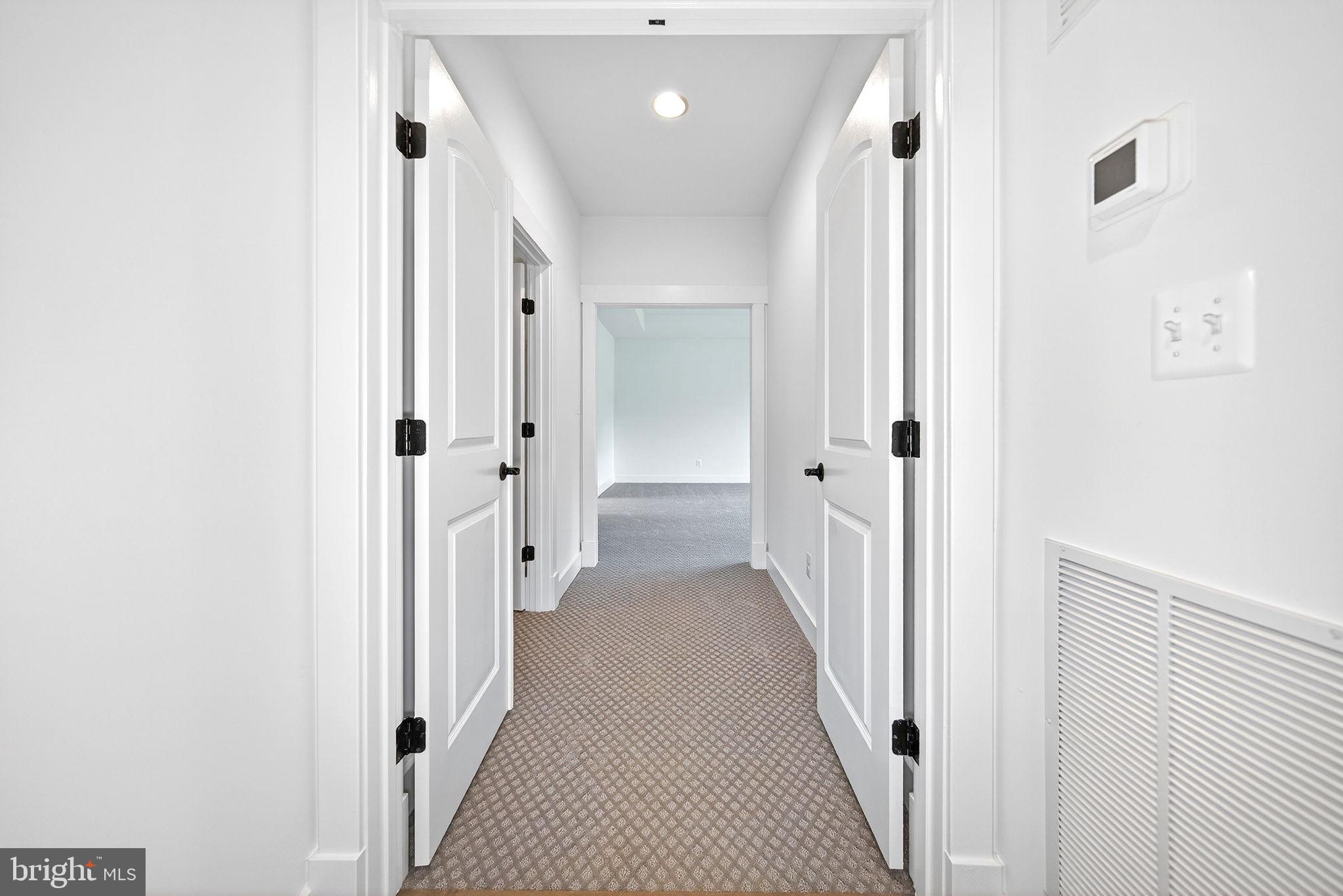 OVERLOOK KNOLLS - Residential