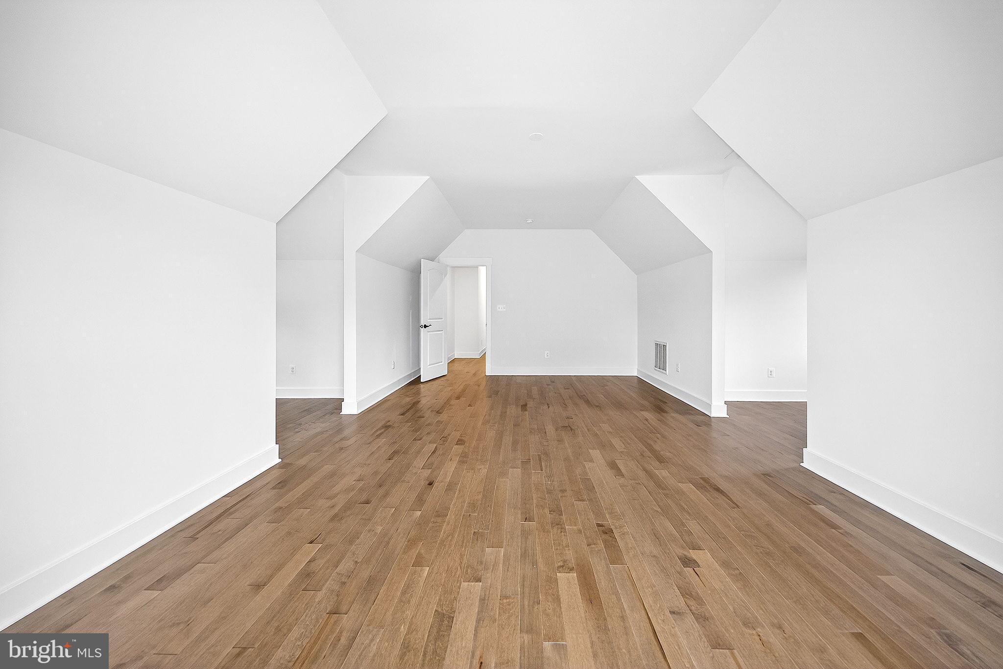 OVERLOOK KNOLLS - Residential