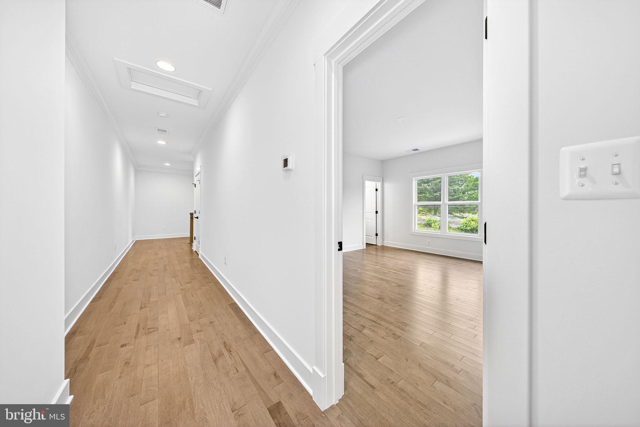 OVERLOOK KNOLLS - Residential