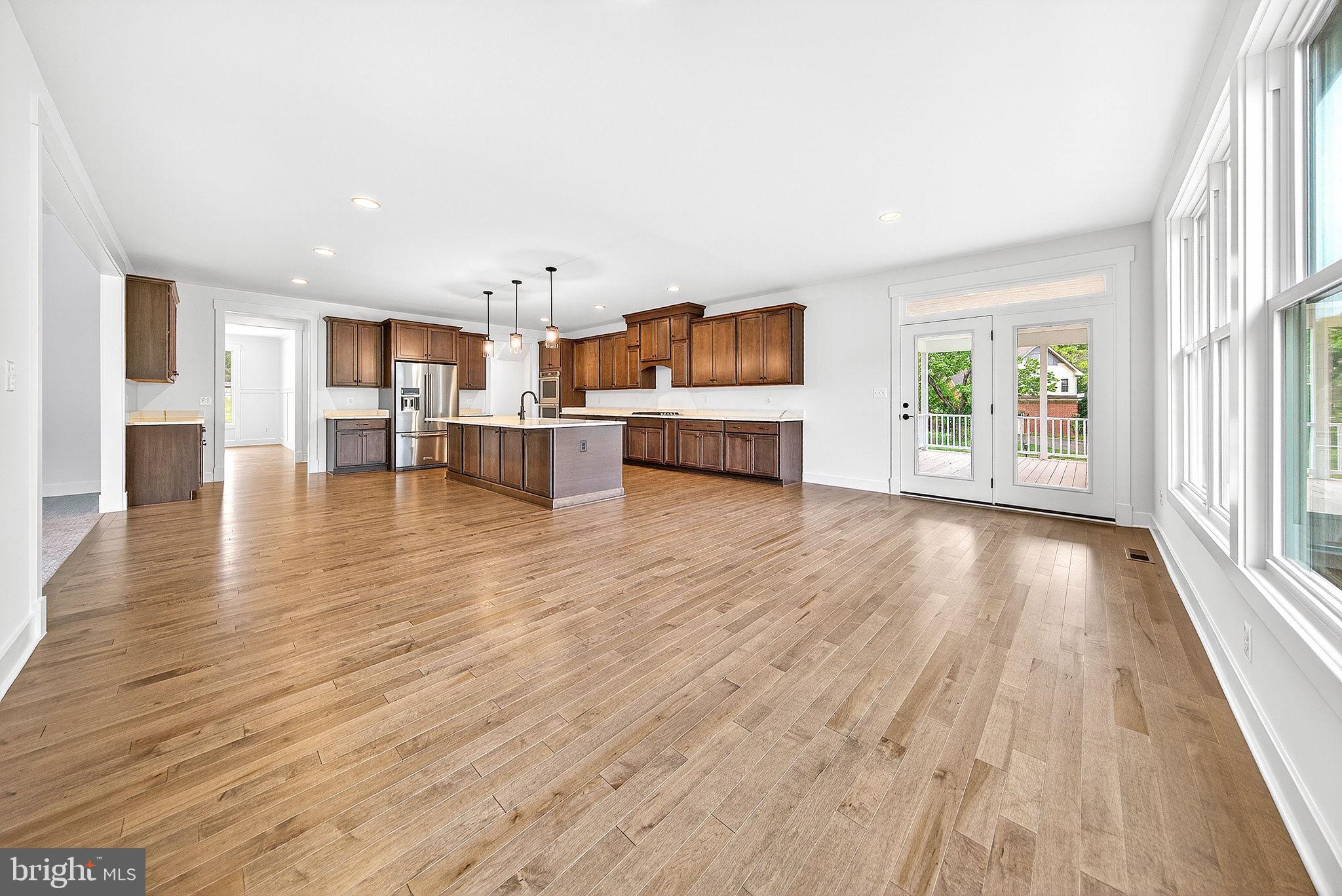 OVERLOOK KNOLLS - Residential