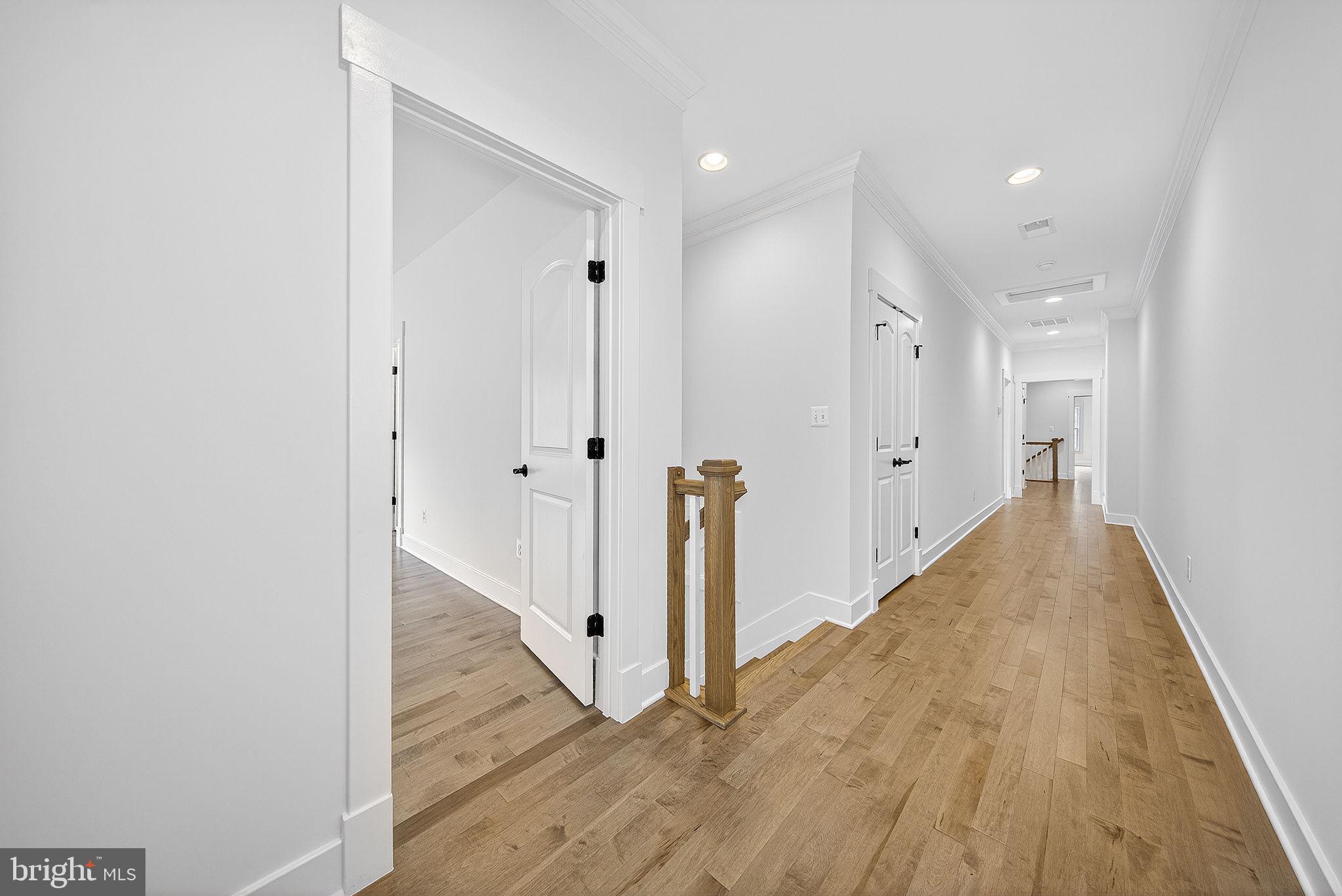 OVERLOOK KNOLLS - Residential