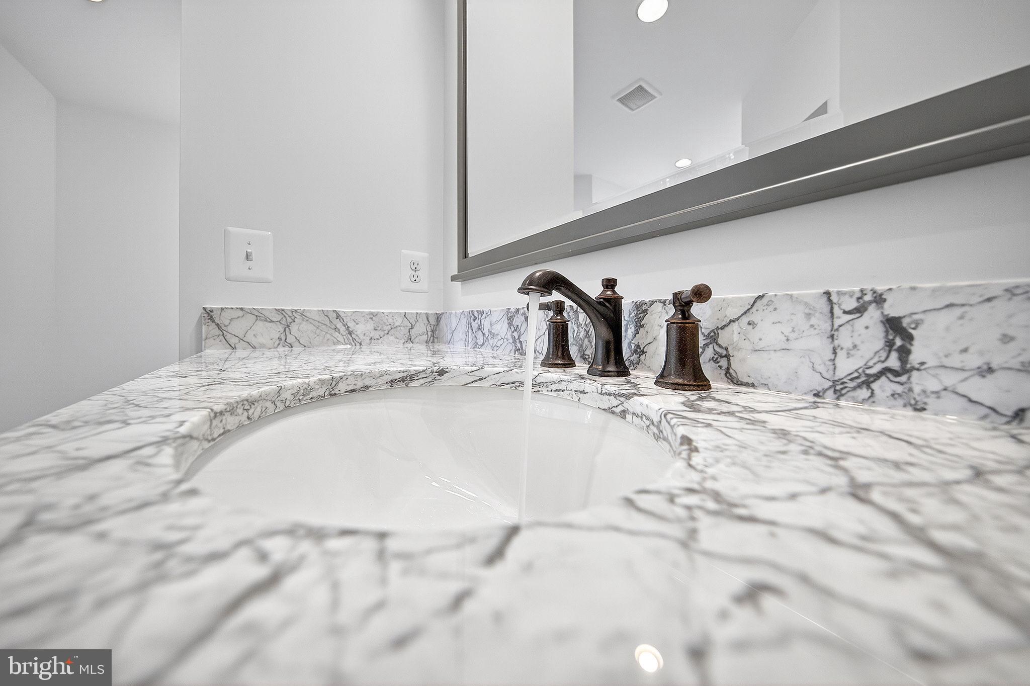 OVERLOOK KNOLLS - Residential