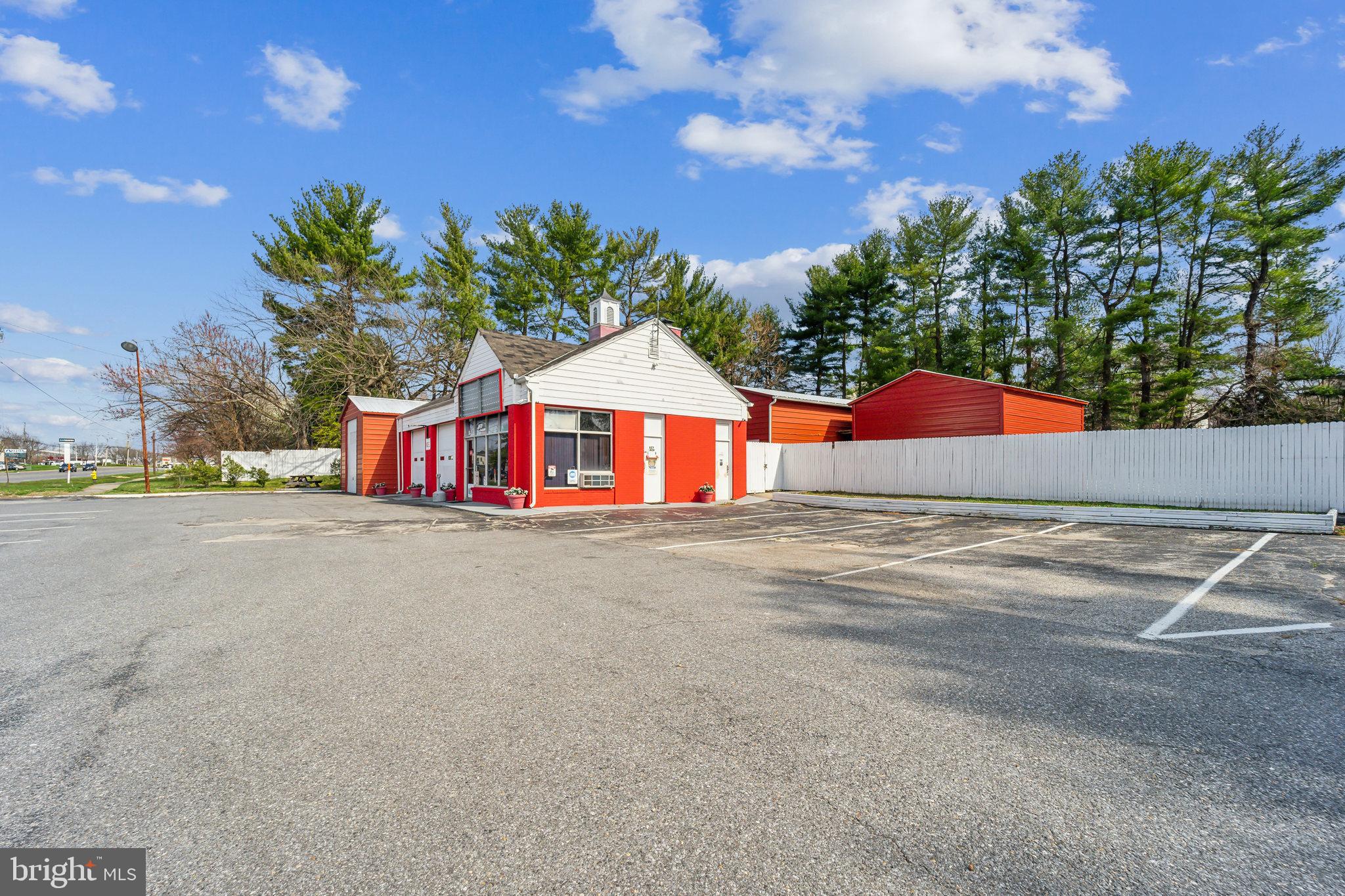 MILLERSVILLE - Commercial Sale