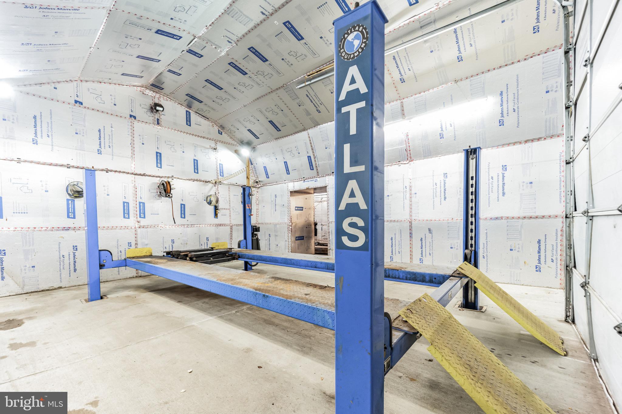 MILLERSVILLE - Commercial Sale