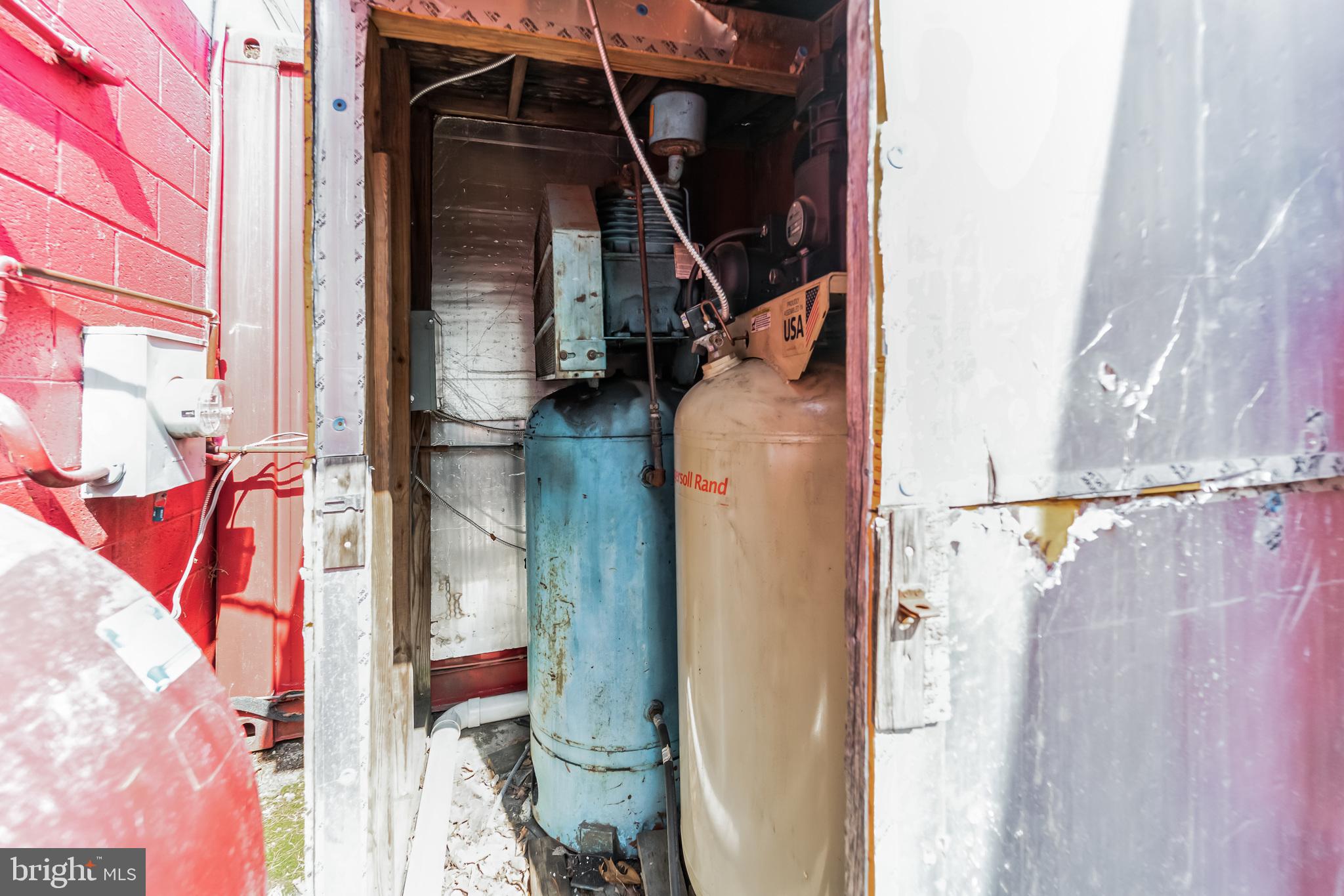 MILLERSVILLE - Commercial Sale