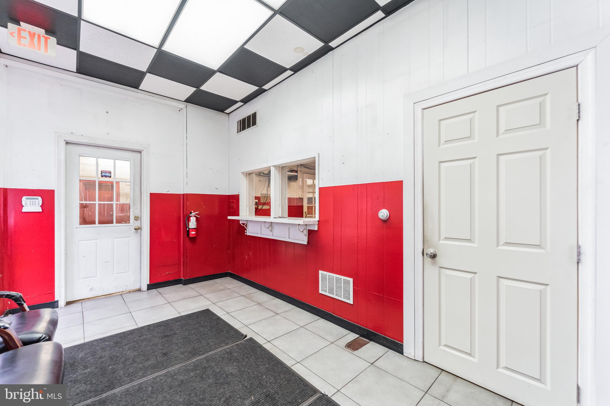 MILLERSVILLE - Commercial Sale