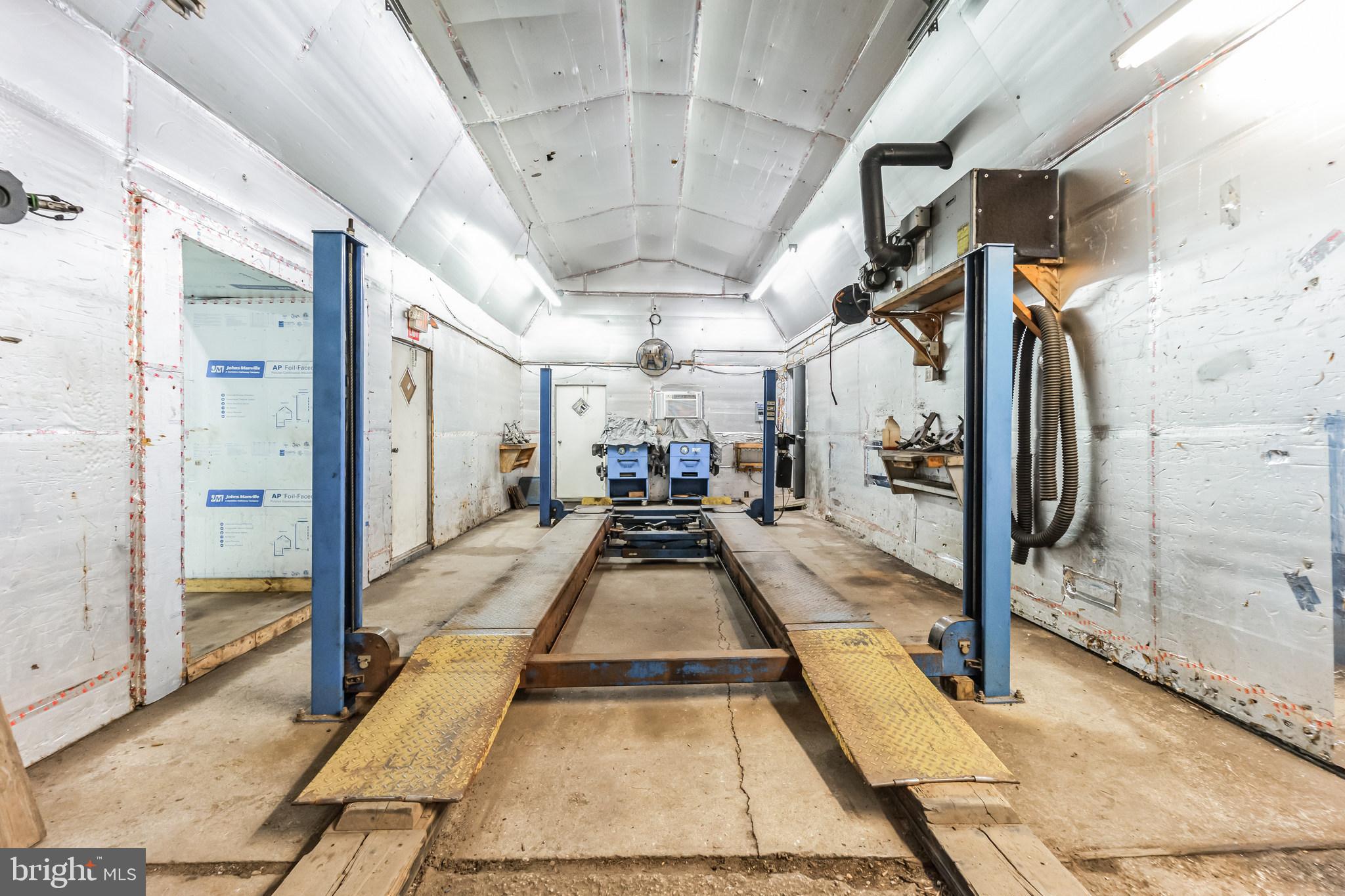 MILLERSVILLE - Commercial Sale