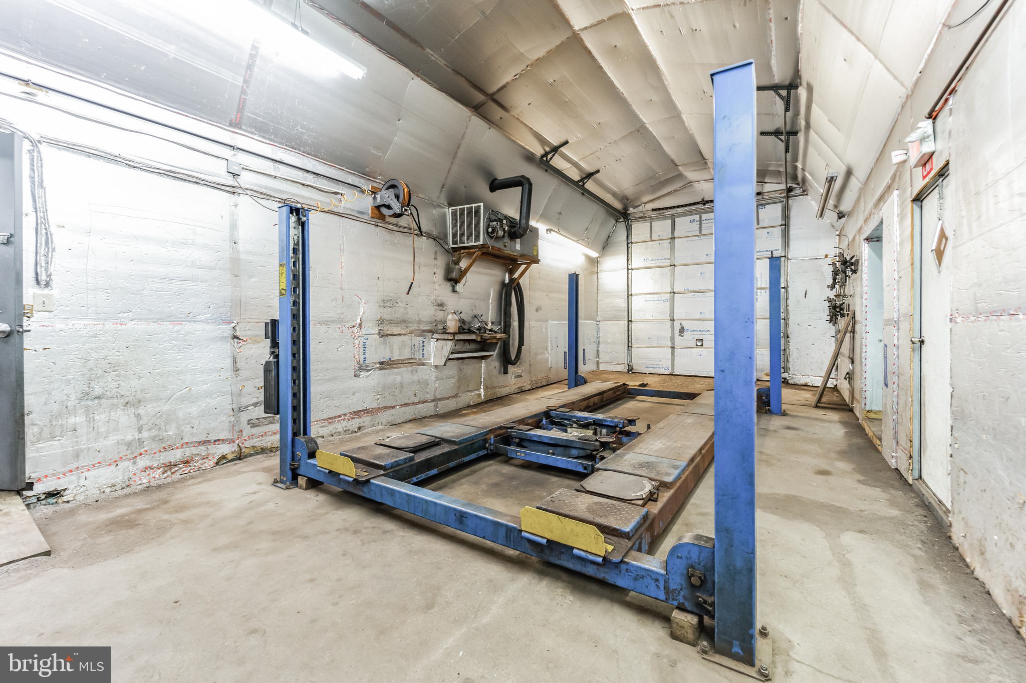 MILLERSVILLE - Commercial Sale