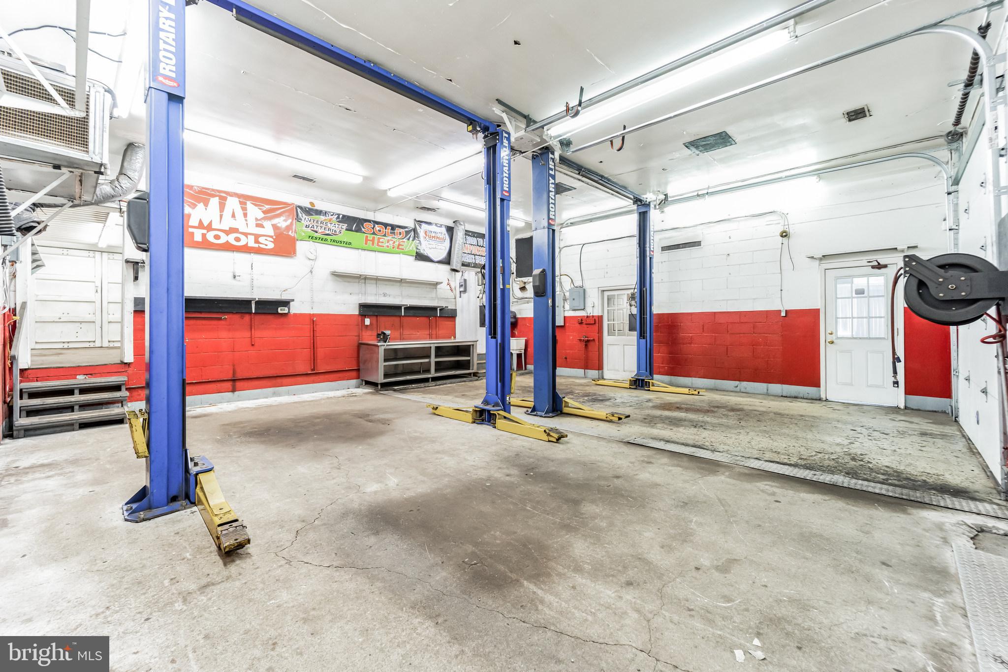 MILLERSVILLE - Commercial Sale