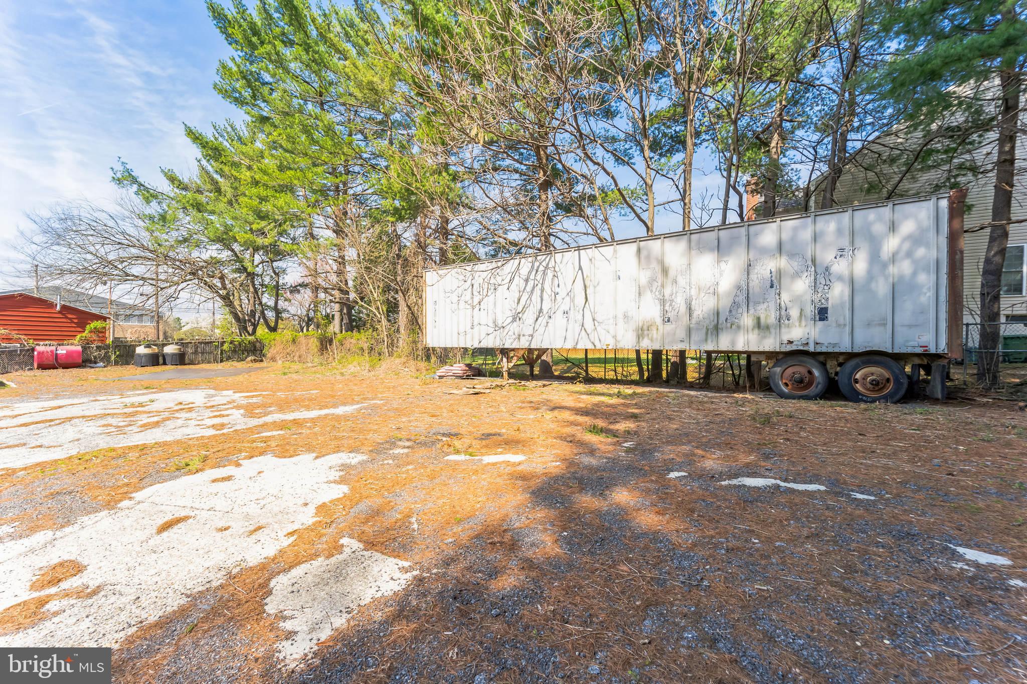 MILLERSVILLE - Commercial Sale