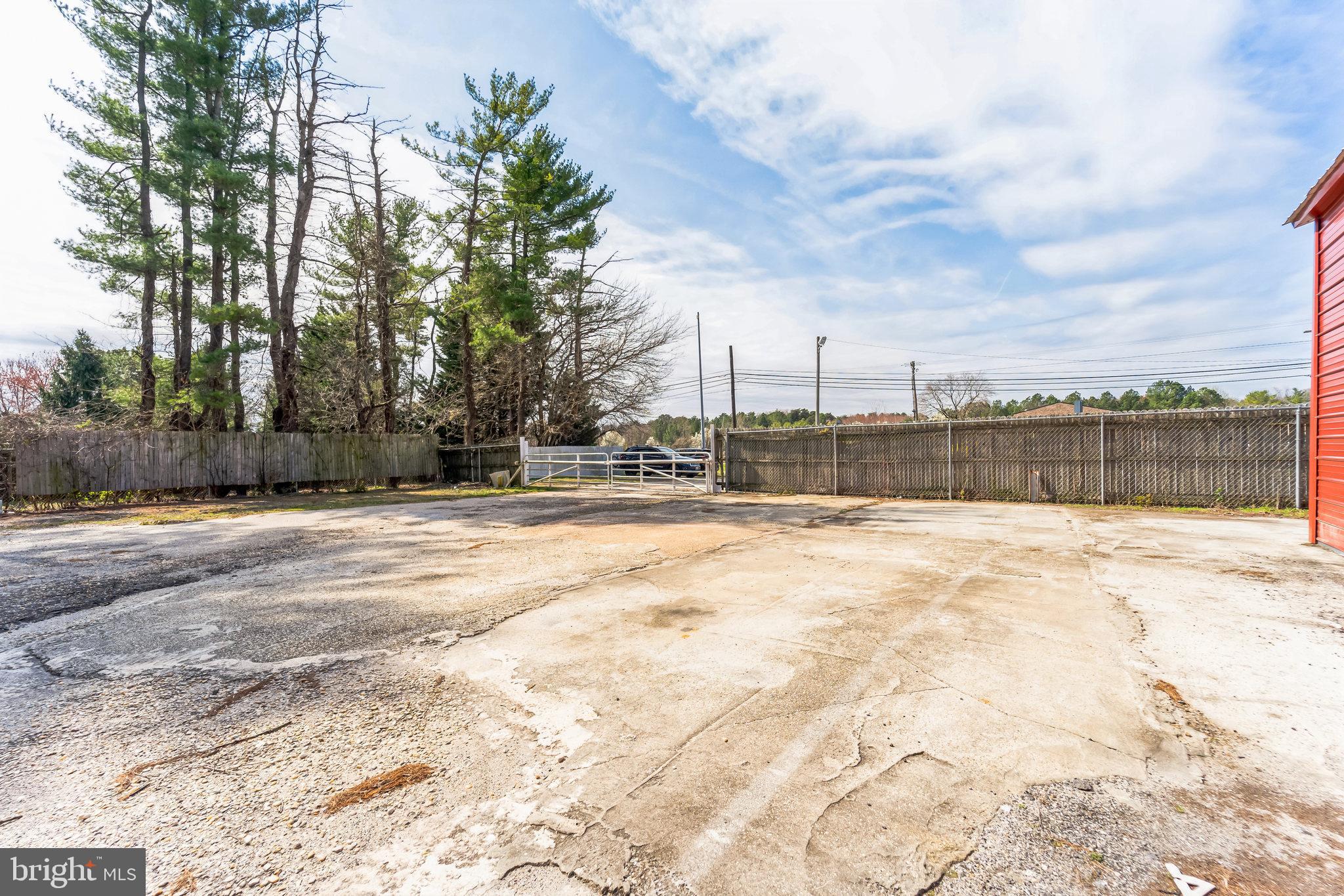 MILLERSVILLE - Commercial Sale