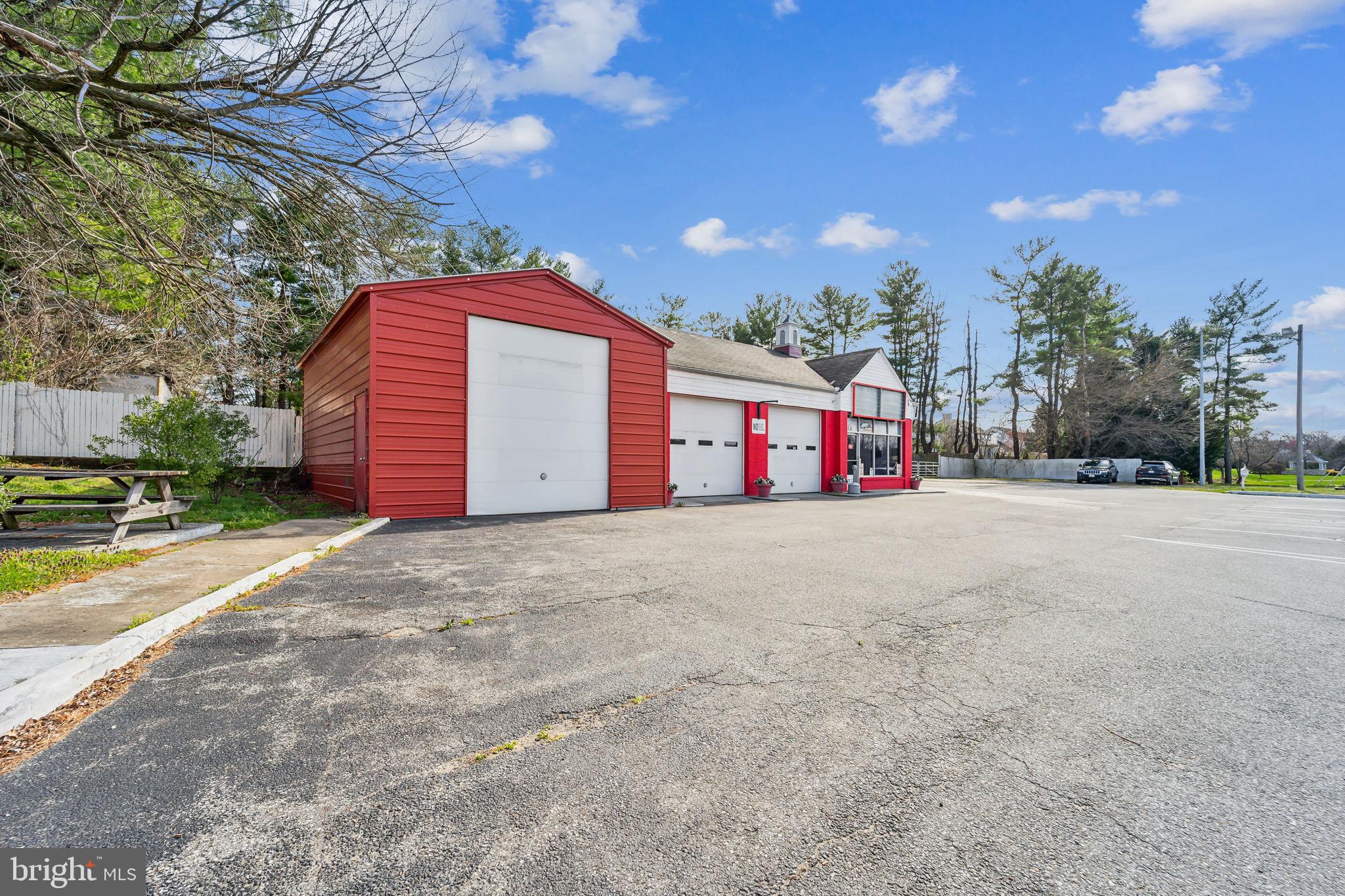 MILLERSVILLE - Commercial Sale