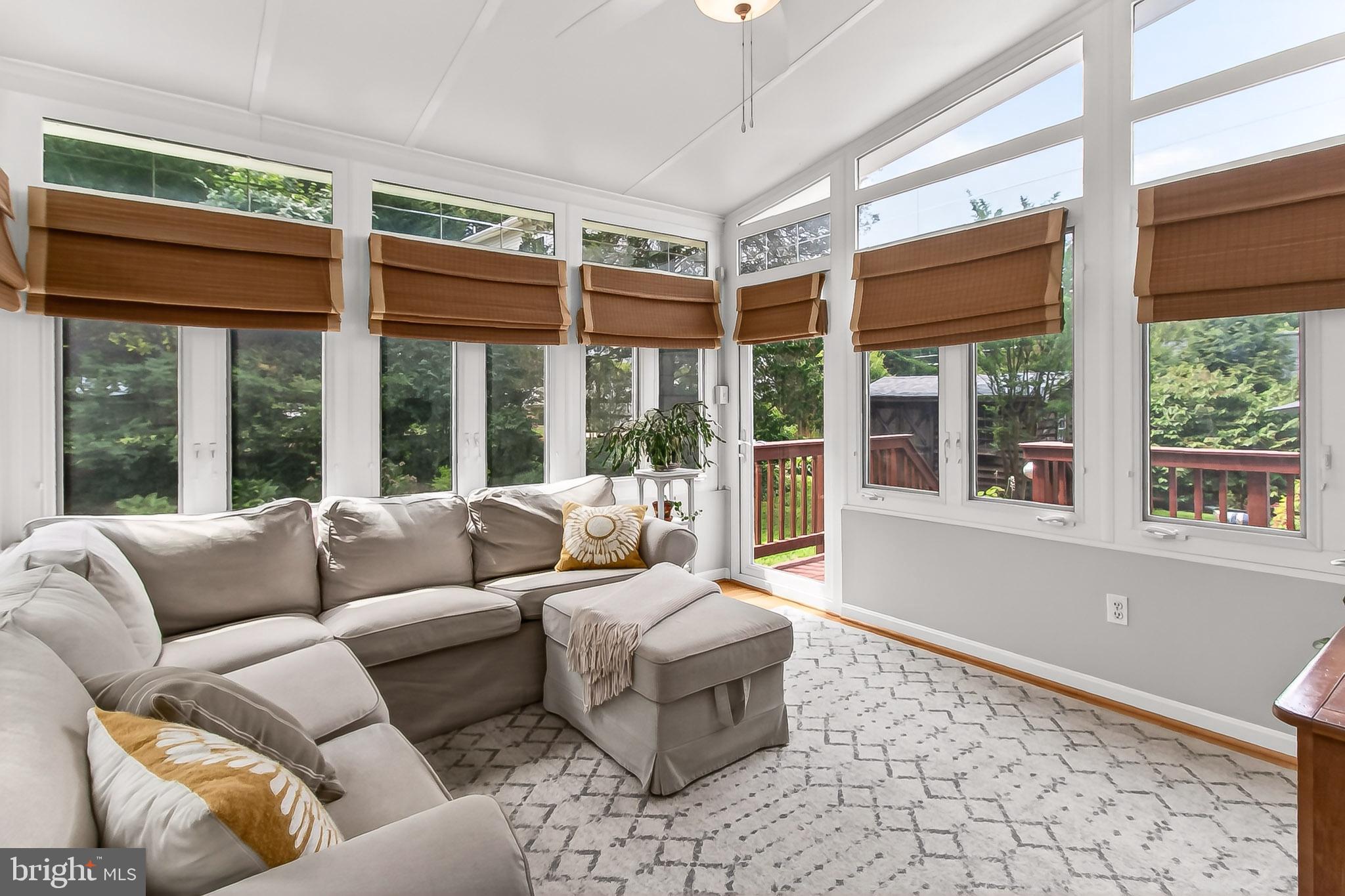 SLADES BROYHILL PARK - Residential