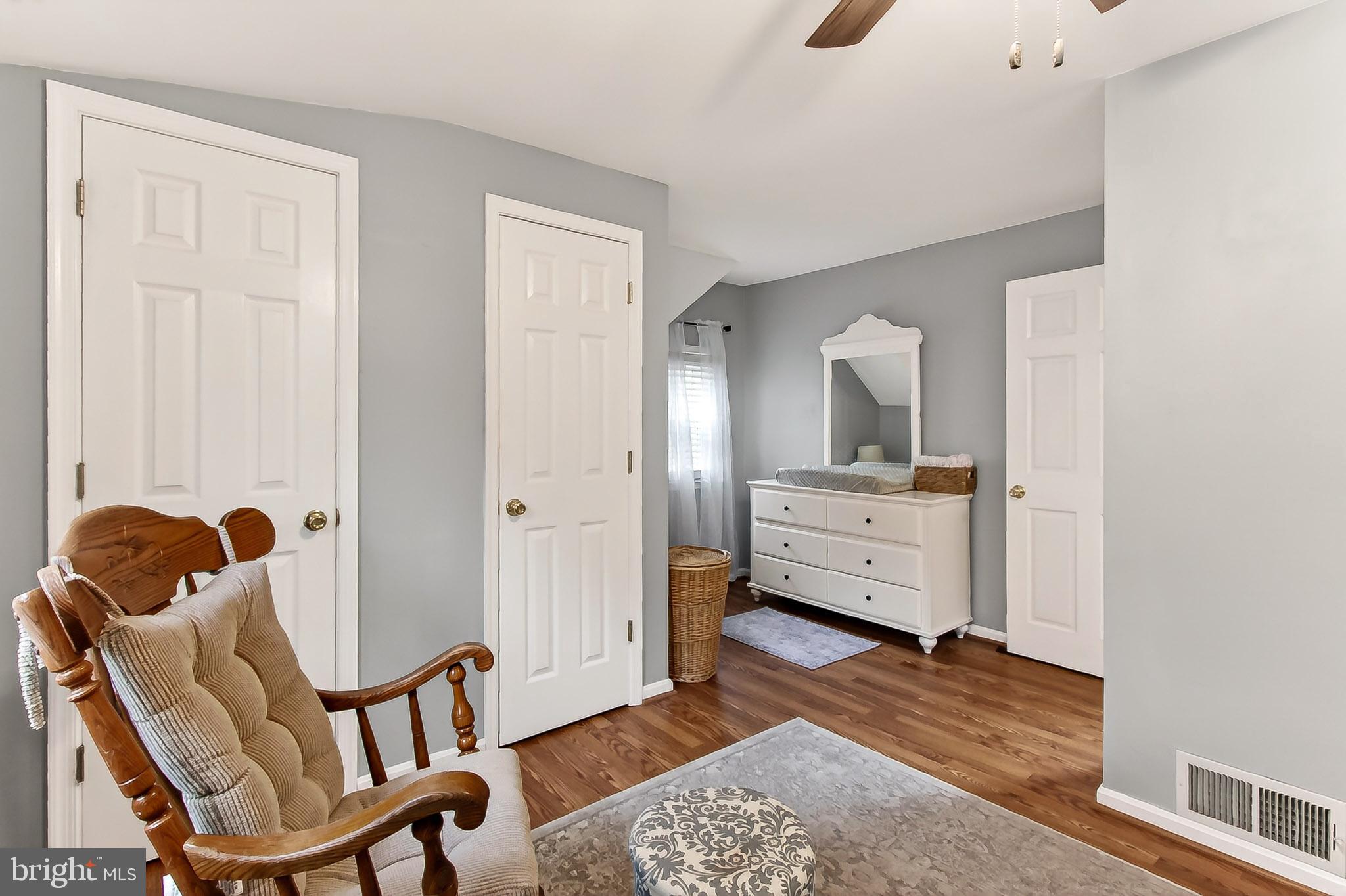 SLADES BROYHILL PARK - Residential
