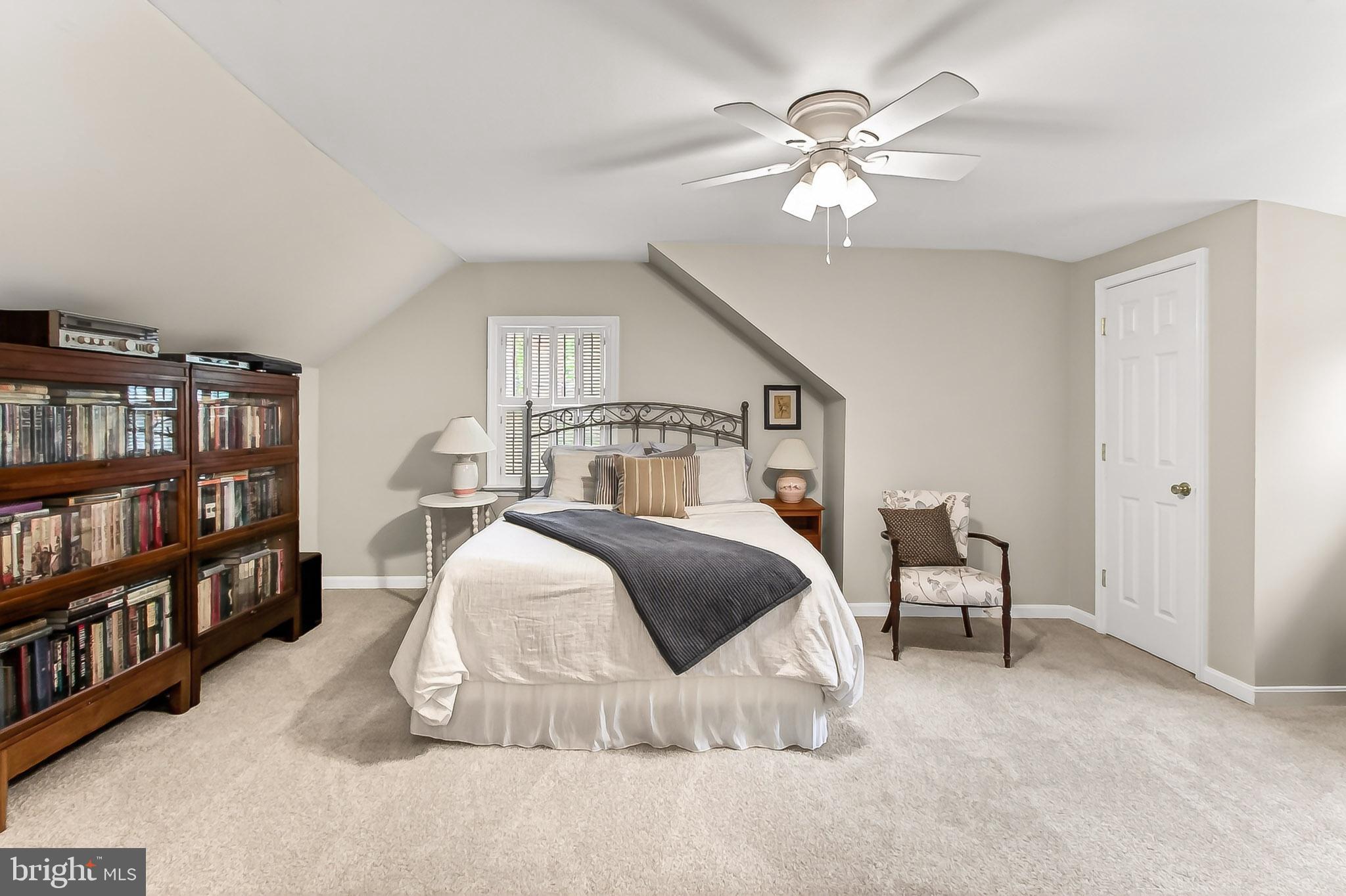 SLADES BROYHILL PARK - Residential