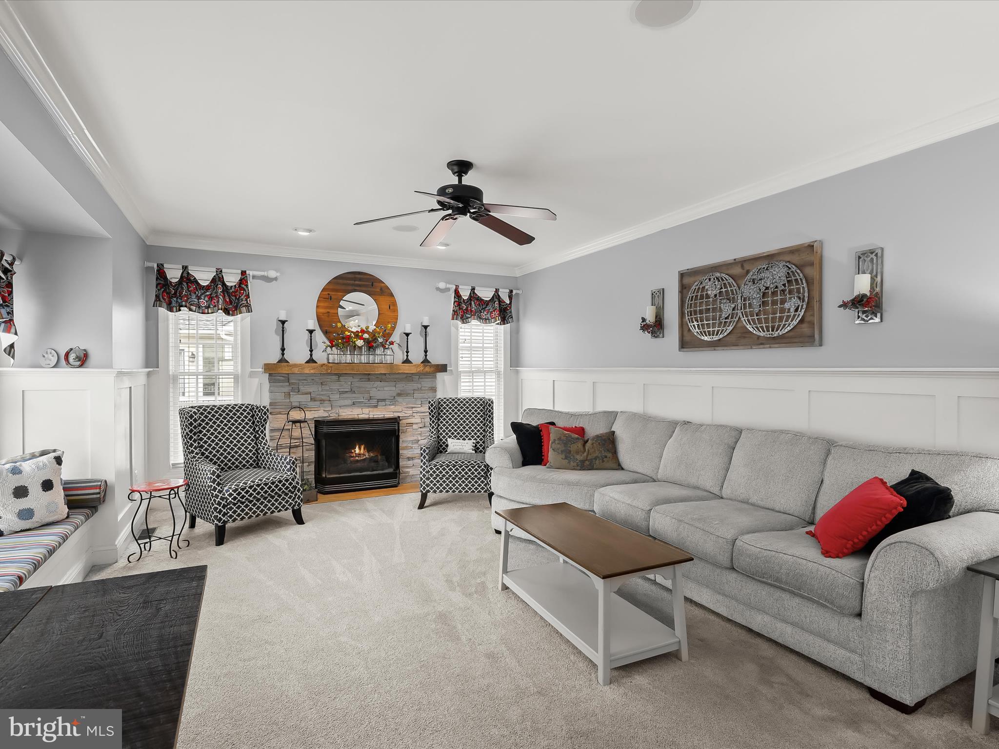 FOREST LAKES - Residential