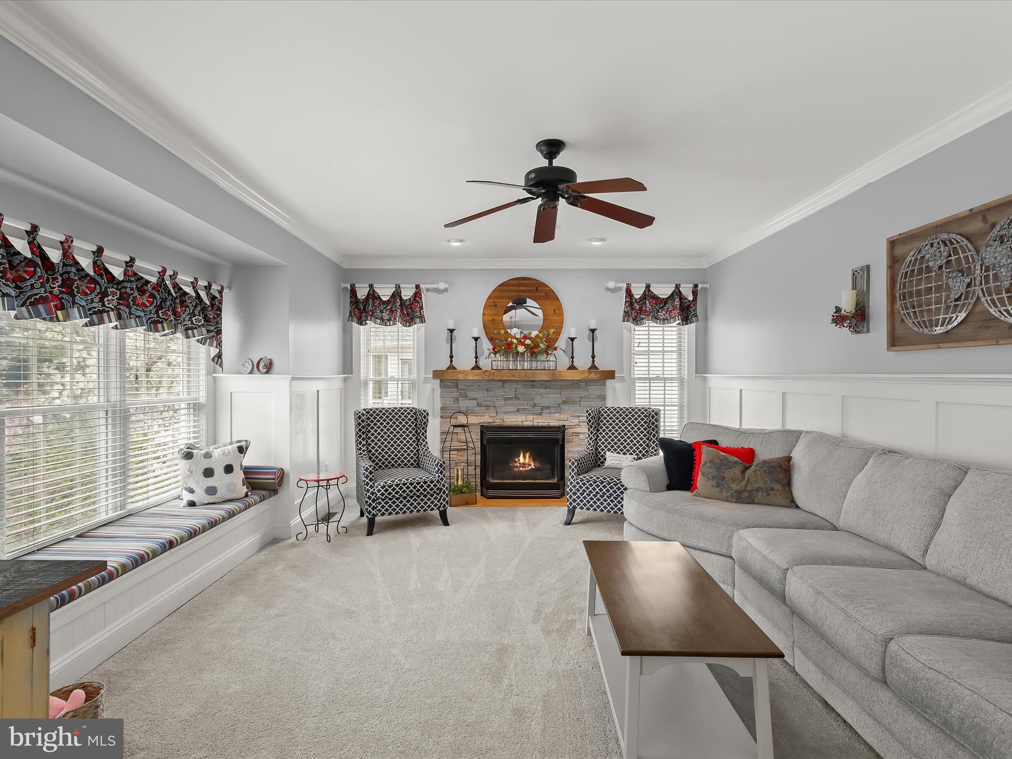 FOREST LAKES - Residential