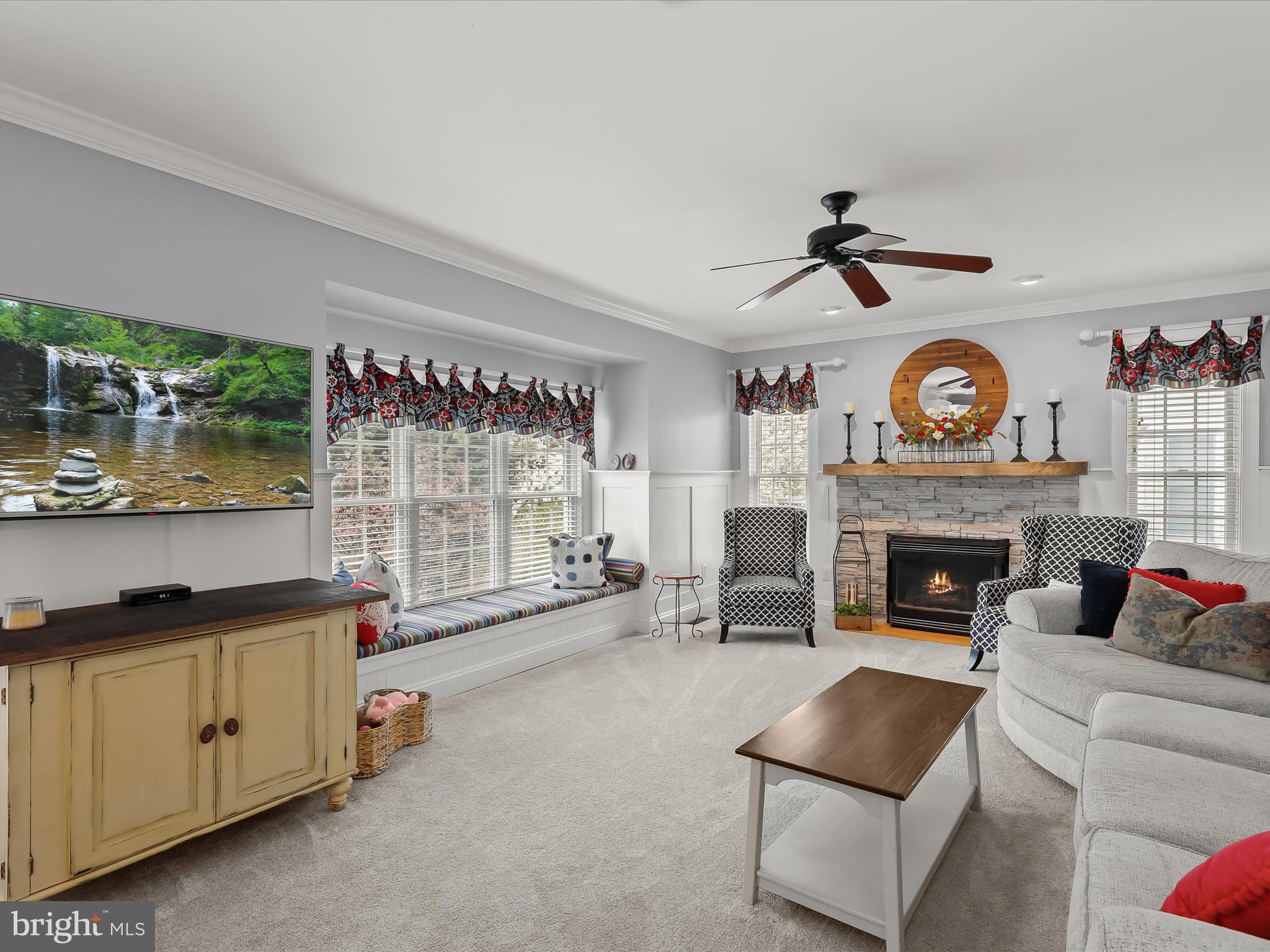 FOREST LAKES - Residential