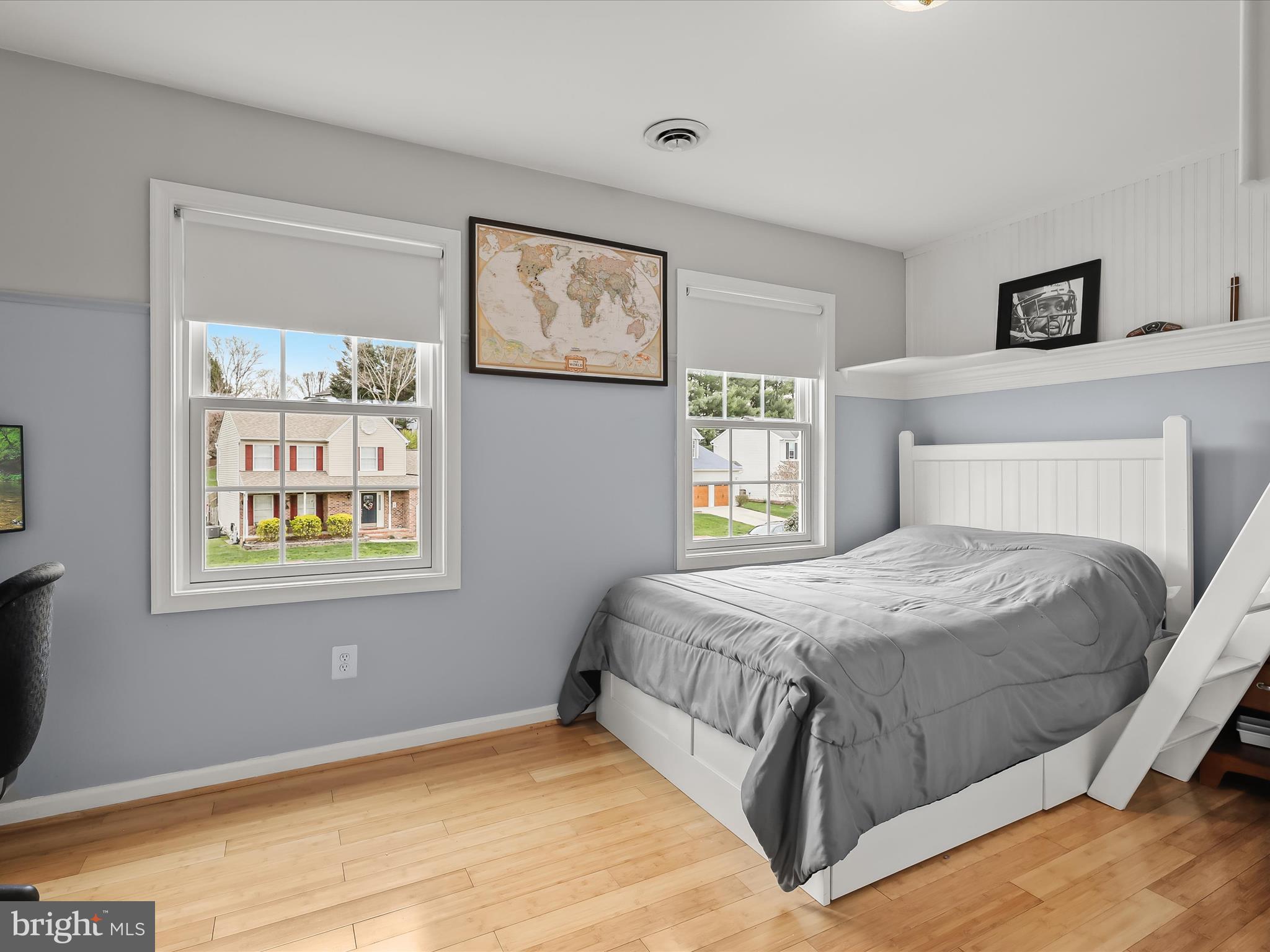 FOREST LAKES - Residential