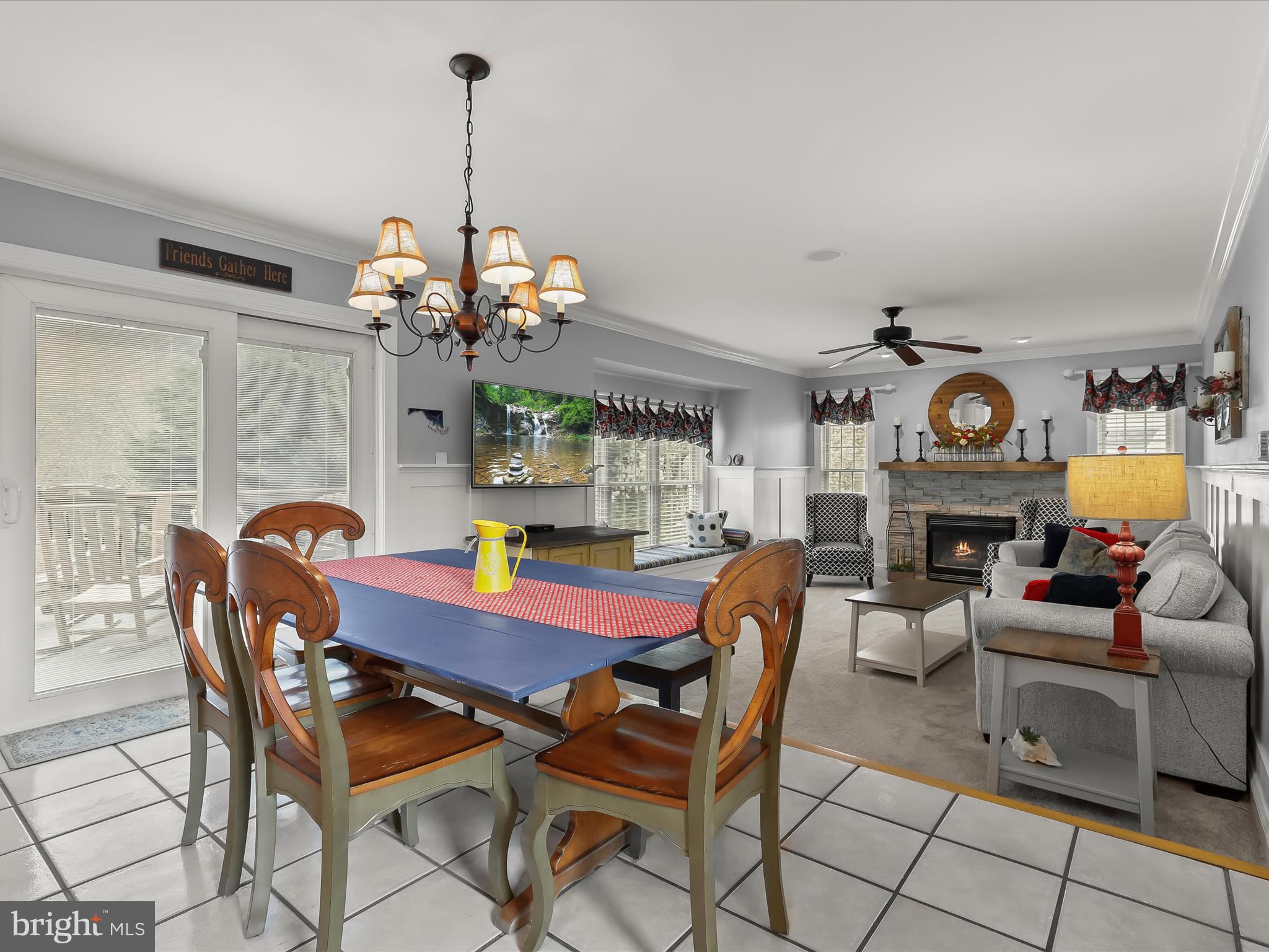 FOREST LAKES - Residential