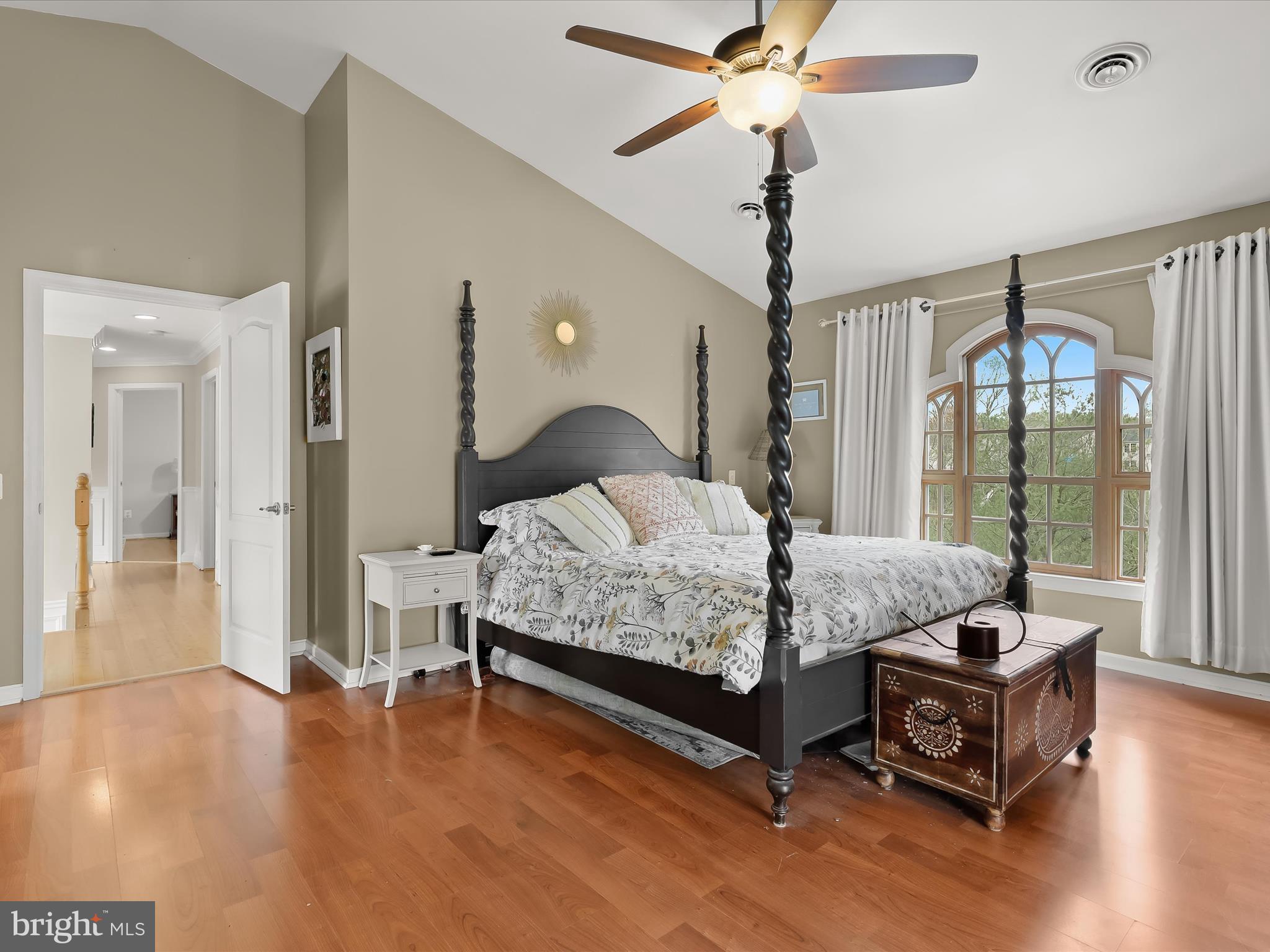 FOREST LAKES - Residential