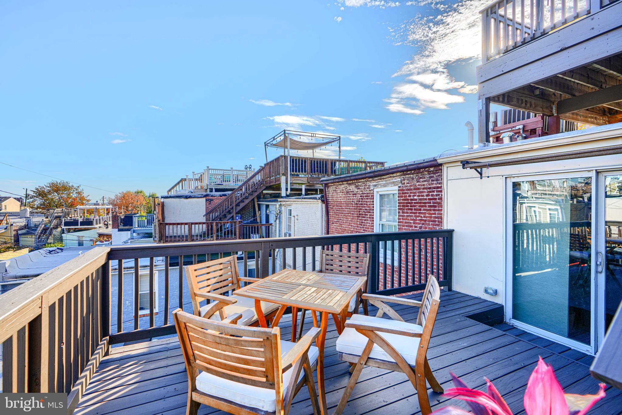BUTCHERS HILL - Residential