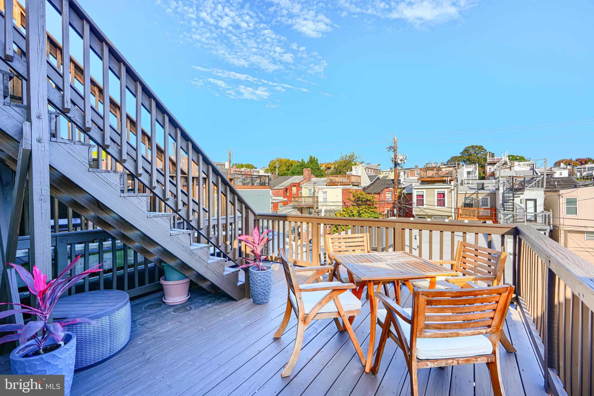 BUTCHERS HILL - Residential