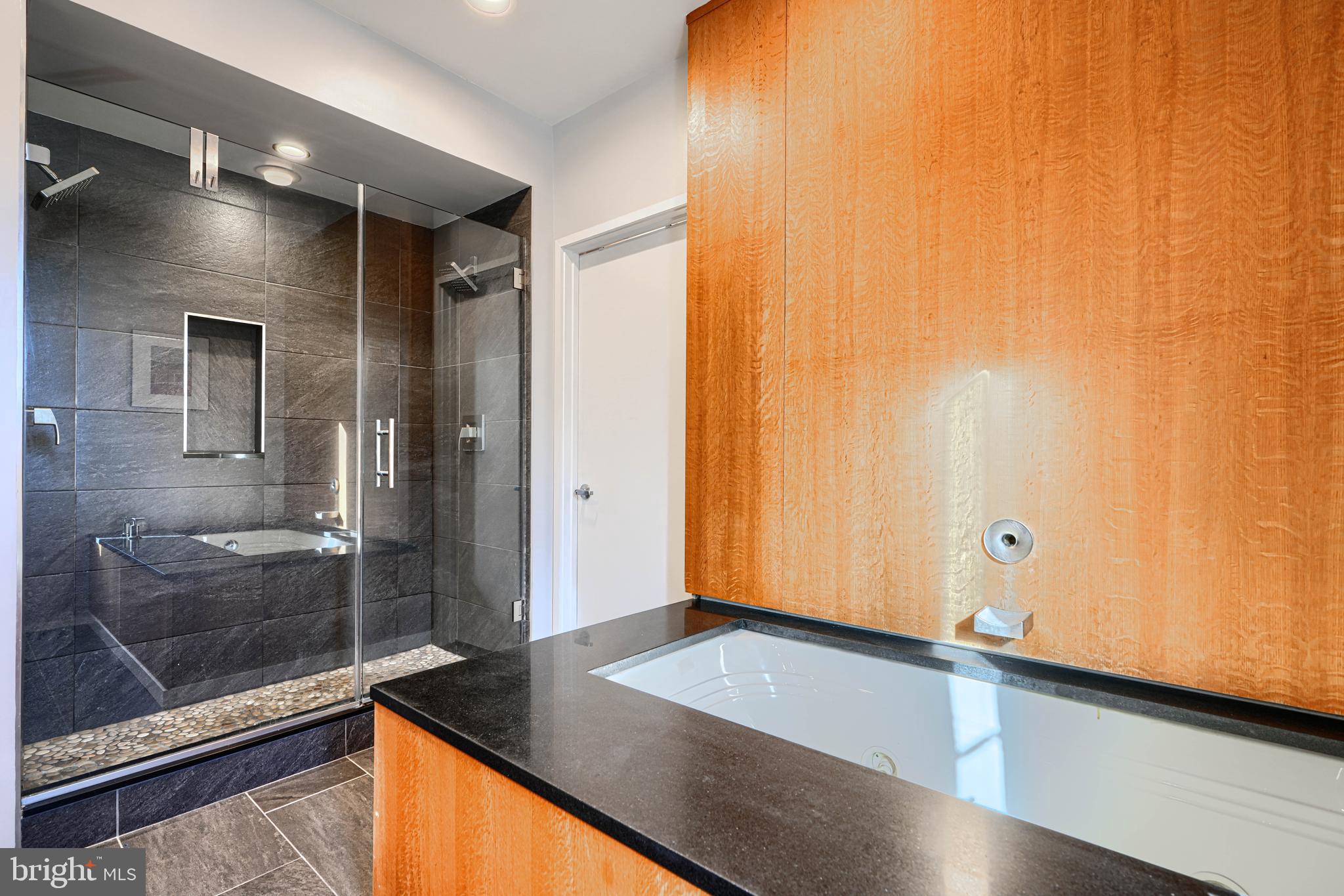 BUTCHERS HILL - Residential