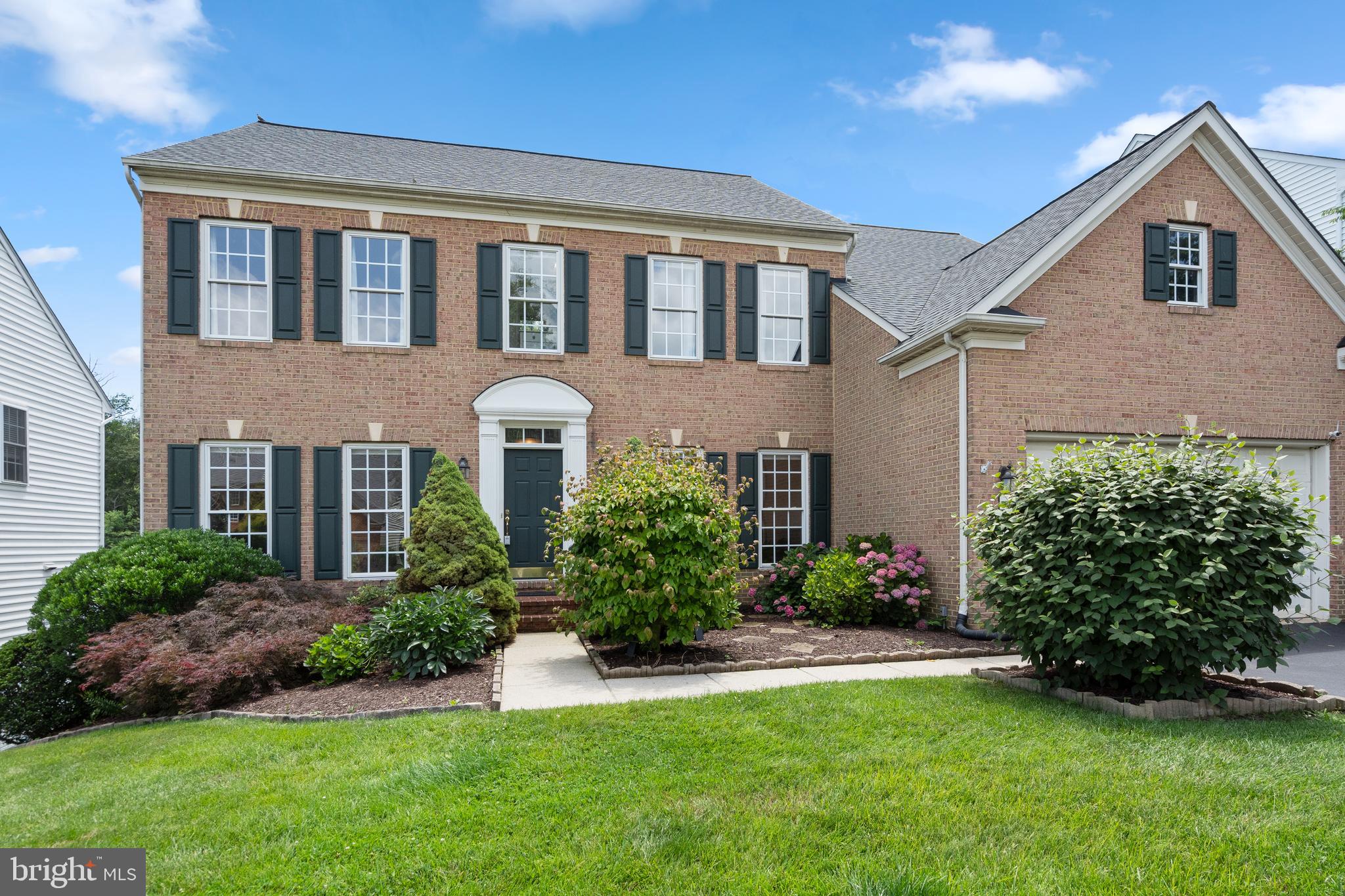 FANTASTIC HOME - Take a look. This home has everything! Large Colonial with 5 Bedrooms, 4.5 Baths, Double Car Garage, You enter to a lovely Foyer with Hardwood Floors, Large Living Room on your left and Large Dining on your right with a Butler's Pantry. You also have in this level a separate Office, a gorgeous Kitchen with Walk In Pantry, Island, Stainless Steel Appliances, Wall Ovens, Breakfast Room, Deck overlooking Woods/Trees and Laundry/Mud Room which connects you to the Garage. In the Walk Out lower level, you have a Magnificent Suite! It has a Beautiful Kitchen with Kitchen Island, Stackable Washer and Dryer, Office Area, Entertainment Area with Fireplace, a large Den or Media Room with Walk In Closet or Storage Room. Also in the basement a Fabulous Full Bath with Walk-In Shower and plentiful space and finally, it also has a large Fifth Bedroom.
The location is just as excellent! Only about 1 Mile to the bus stop, less than 3 miles to the metro, less than 10 miles to DCA, near Kingstowne Shopping, minutes to DC, GW Parkway and Old Town Alexandria.
New Roof in 2022, Basement completely updated in 2019. Washer/Dryer 2024. Refrigerator 2023. Call for more details.