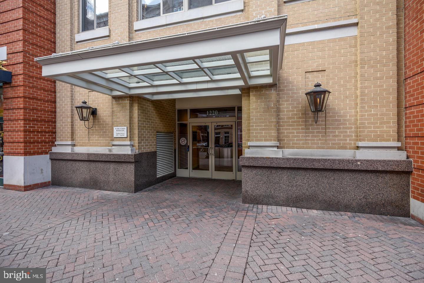 1220 N FILLMORE STREET 901