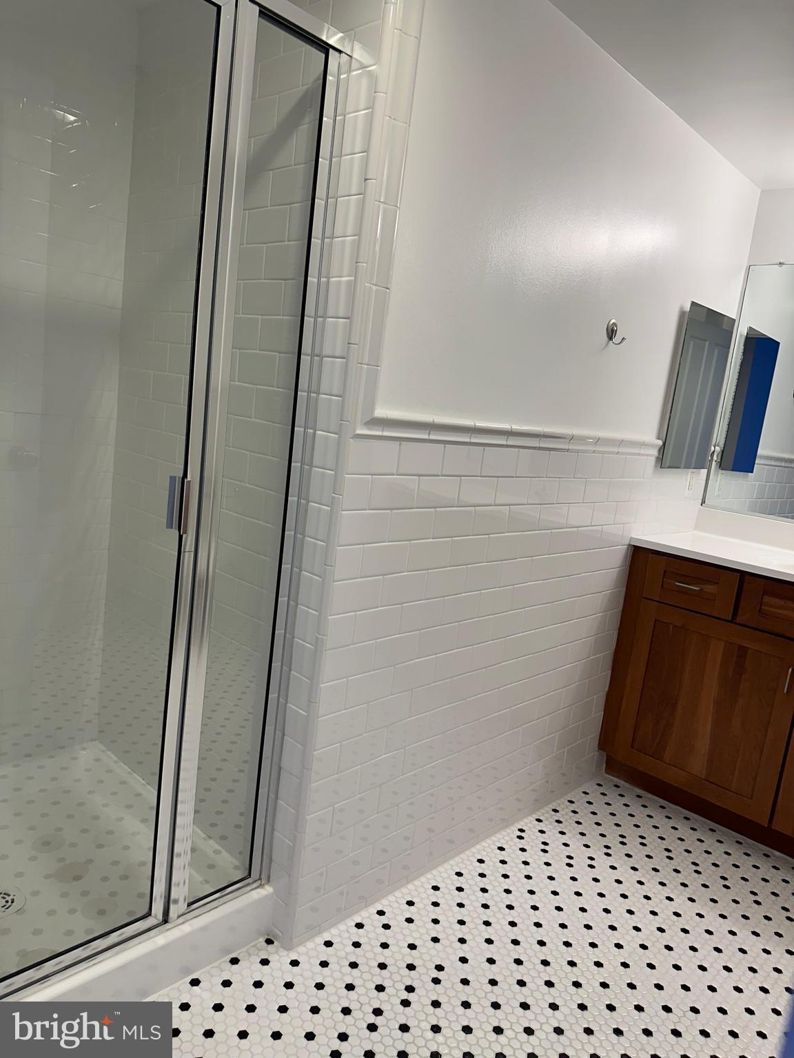 STATION SQUARE - Residential Lease